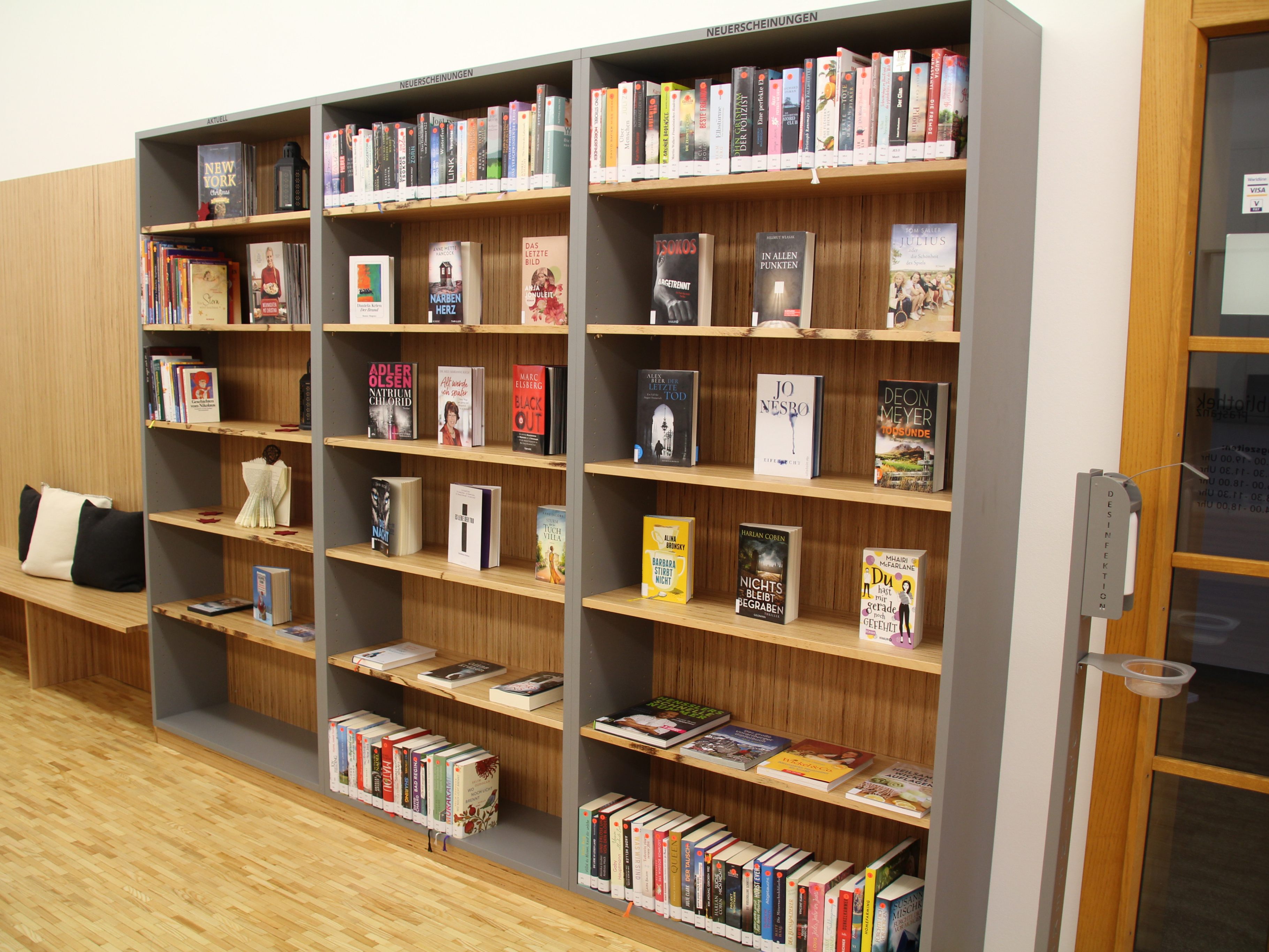 Die Bibliothek Frastanz erstrahlt im frischen Glanz und lädt zur Eröffnungswoche ein. Die Bibliothek Frastanz erstrahlt im frischen Glanz und lädt zur Eröffnungswoche ein.