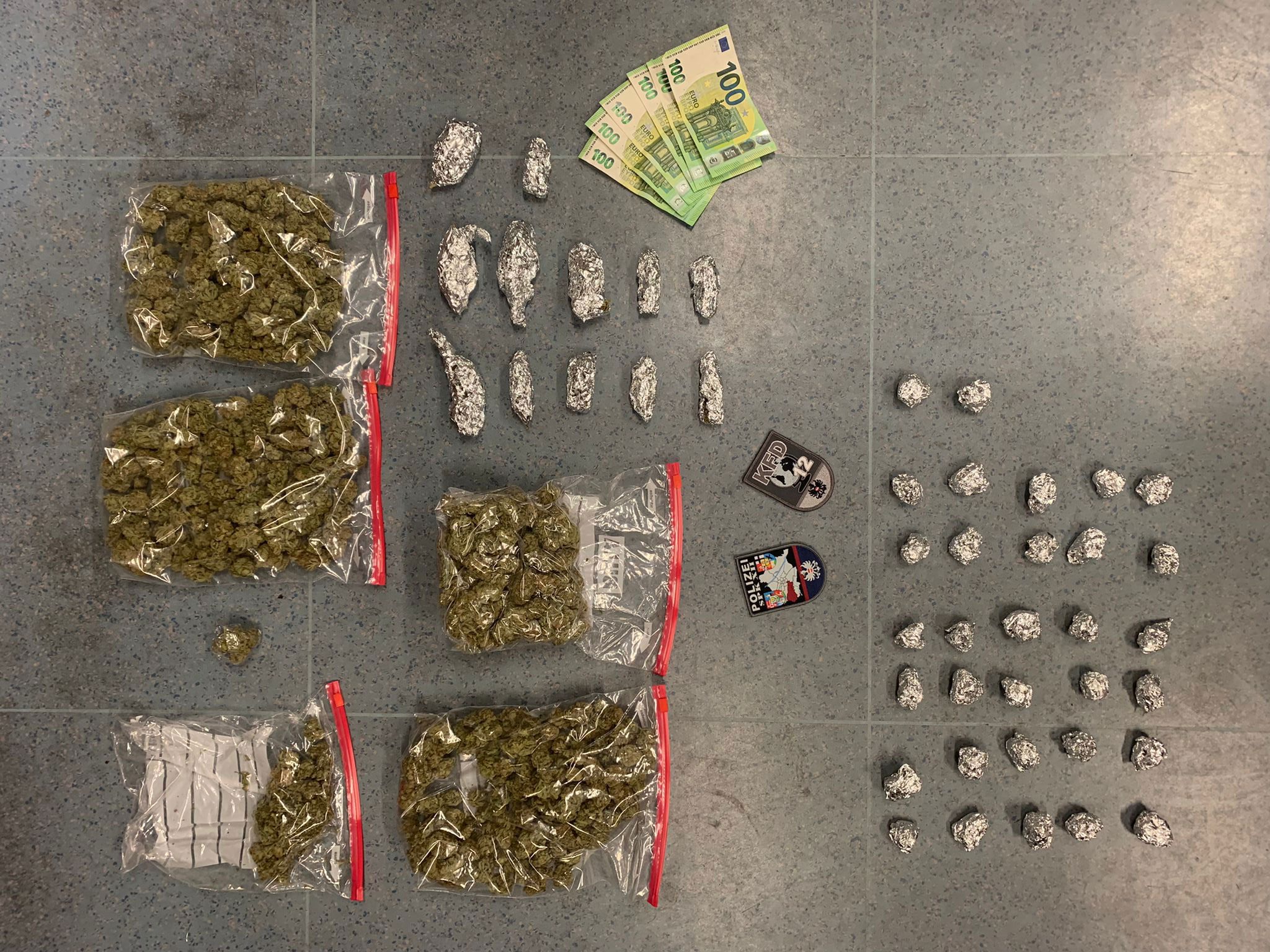 Diese Drogen wurden in der Wohnung in Meidling sichergestellt Diese Drogen wurden in der Wohnung in Meidling sichergestellt