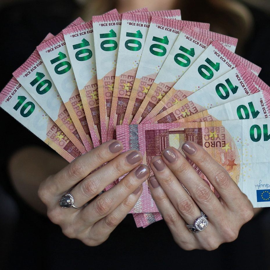 Gegen die Teuerung: Das IHS schlägt eine Anhebung der Steuertarifgrenzen vor