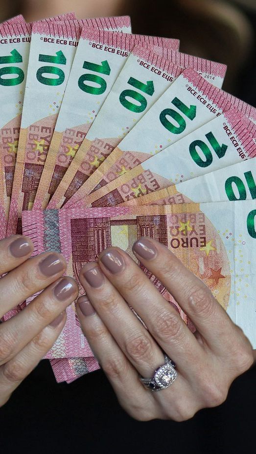 Gegen die Teuerung: Das IHS schlägt eine Anhebung der Steuertarifgrenzen vor