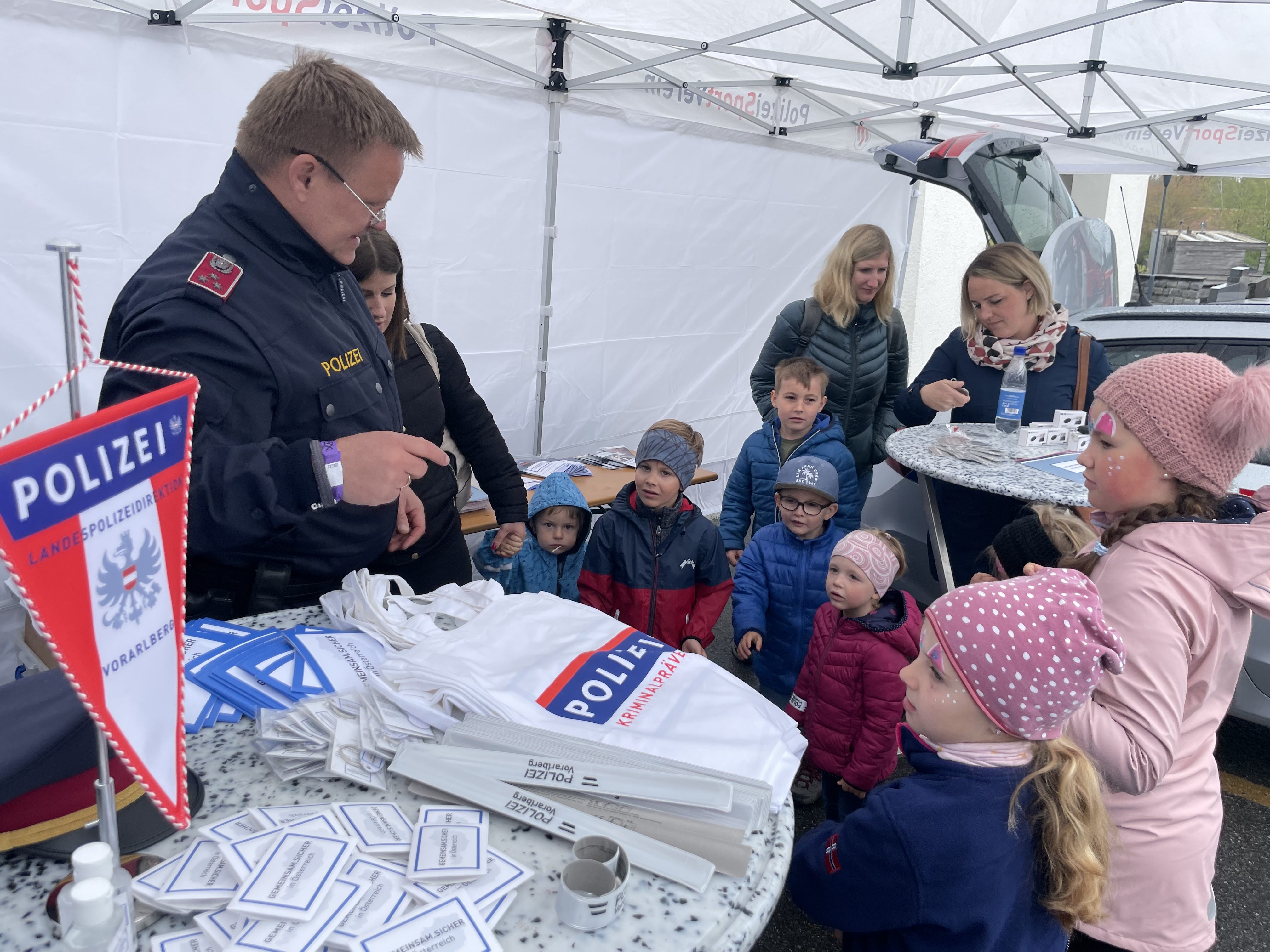 Beim Blaulichttag in Langen bei Bregenz zeigten die Einsatzkräfte ihr Können.