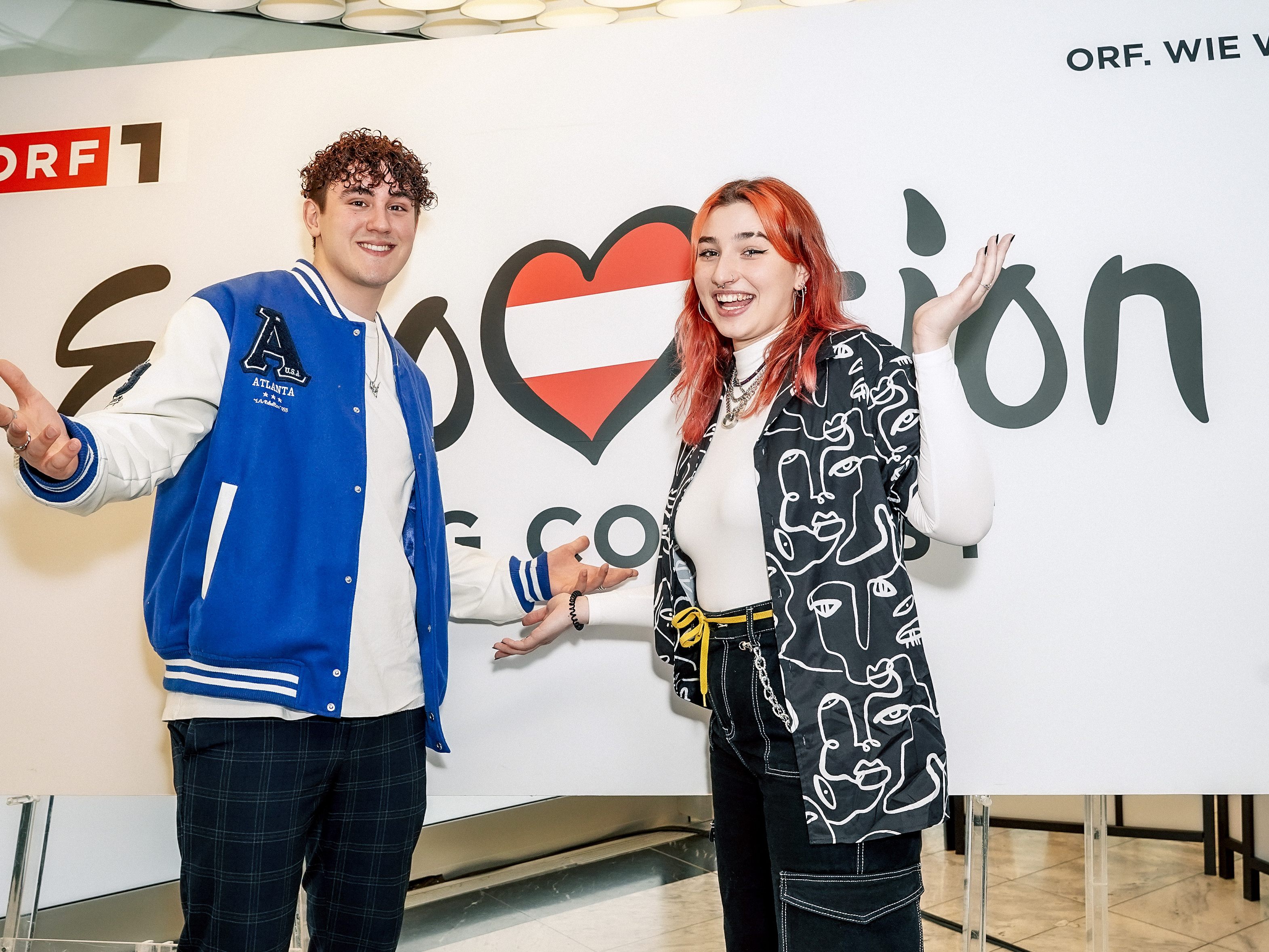 LUM!X feat. Pia Maria im Nachtzug zum ESC in Turin. LUM!X feat. Pia Maria im Nachtzug zum ESC in Turin.