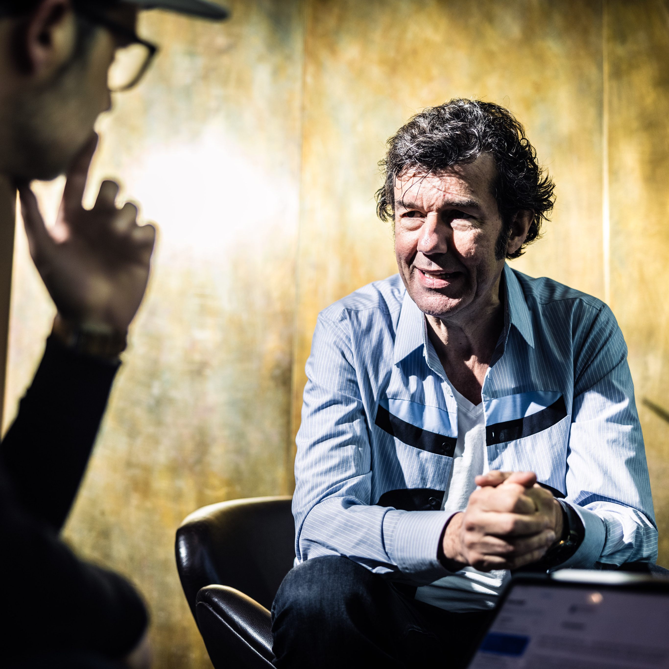 Stefan Sagmeister im Sonntags-Talk.