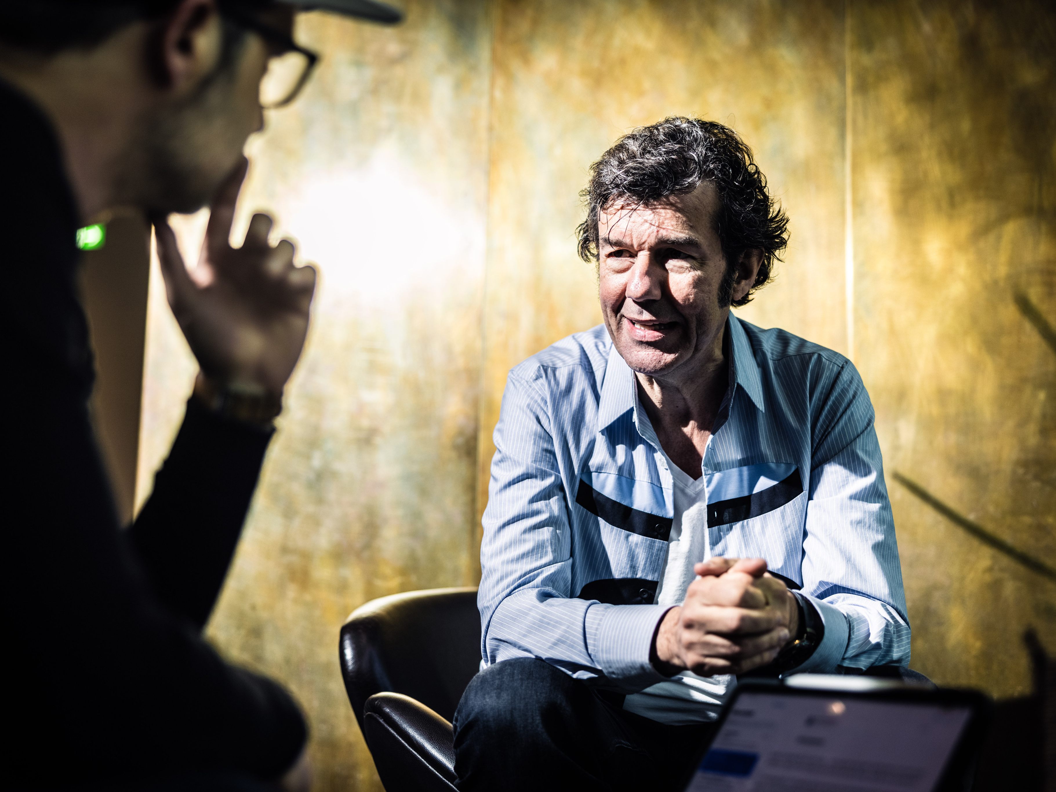 Stefan Sagmeister im Sonntags-Talk.