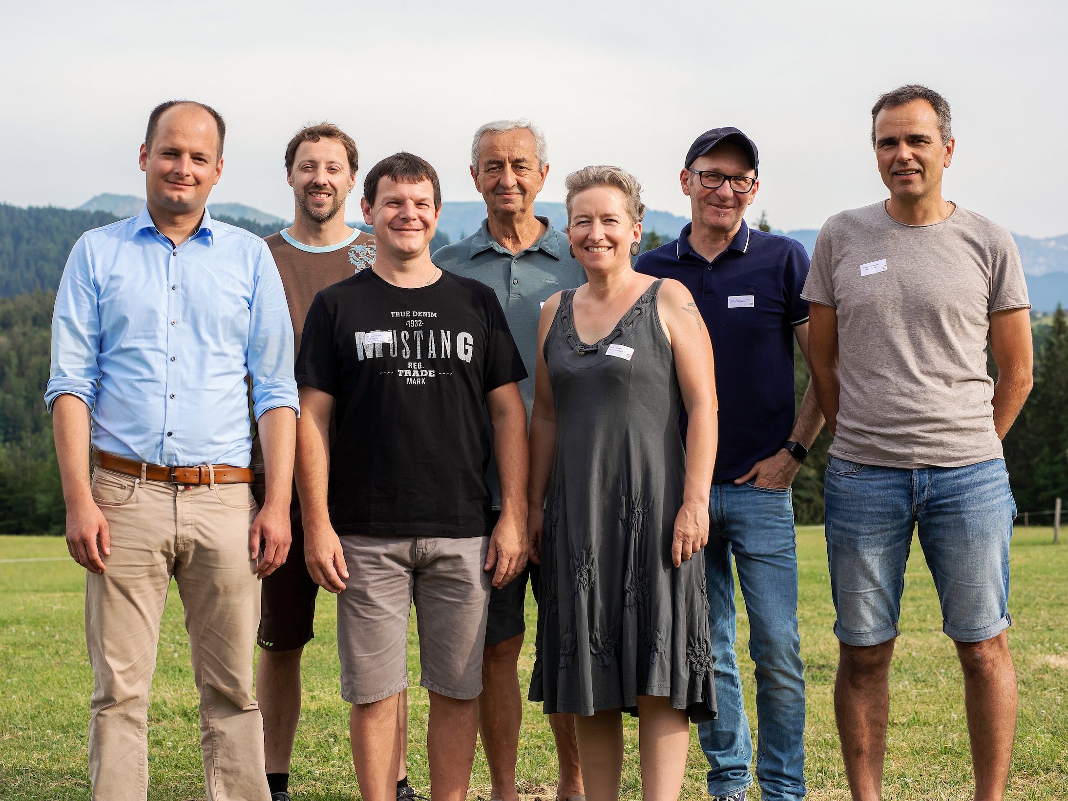 Das e5-Team in Krumbach sucht kreative Köpfe, die sich für Themen rund ums Klima und die Umwelt einsetzen möchten. Das e5-Team in Krumbach sucht kreative Köpfe, die sich für Themen rund ums Klima und die Umwelt einsetzen möchten.