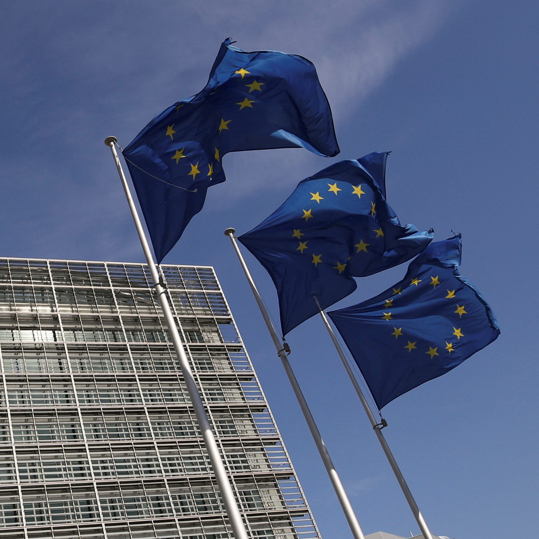 Die EU-Kommission leitete in der Nacht auf Mittwoch einen Entwurf zum Öl-Embargo gegen Russland an die Mitgliedsstaaten weiter.