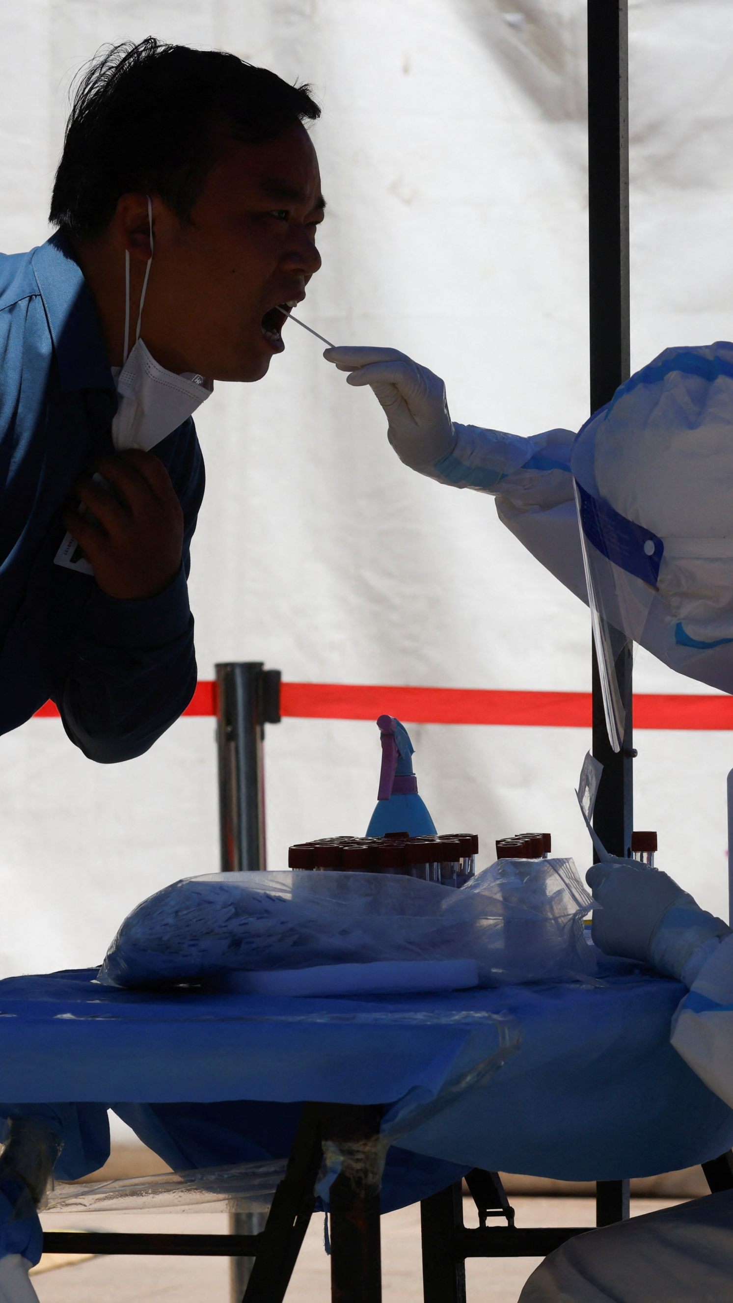 Mann verstieß gegen Quarantäne: 5.000 in Peking in Isolation.