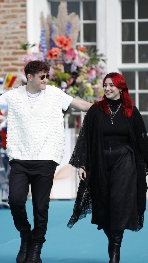 Österreichs ESC-Duo LUM!X und Pia Maria am Türkisen Teppich.