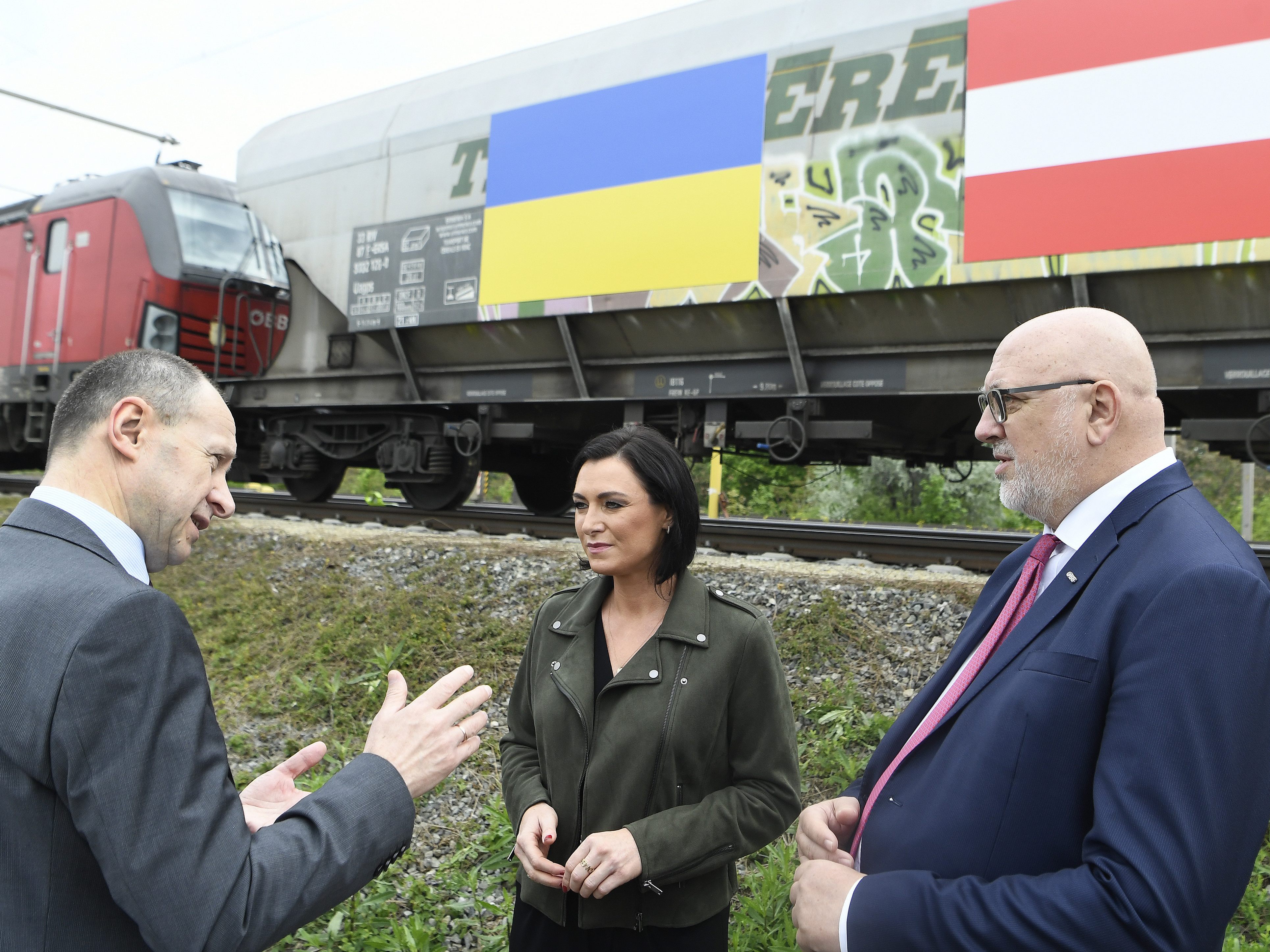 Mit dem Zug: 1.450 Tonnen Tierfutter aus der Ukraine in Wien eingetroffen. Mit dem Zug: 1.450 Tonnen Tierfutter aus der Ukraine in Wien eingetroffen.