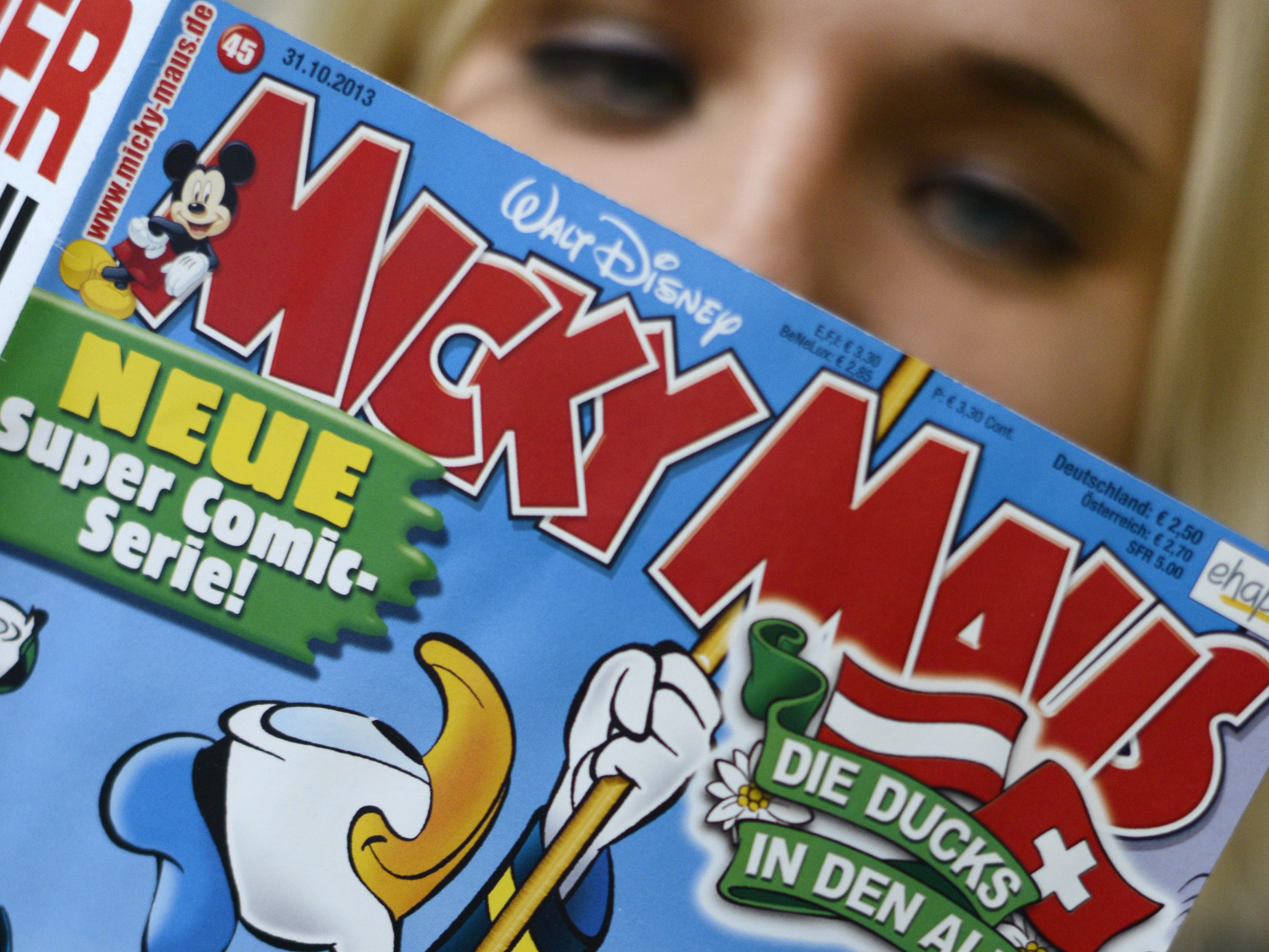 Schon 2013 war Österreich im Micky-Maus-Heft Thema, jetzt haben drei Wiener Architekturstudenten Dagobert Ducks Geldspeicher neugestaltet und kommen im neuen Micky-Maus-Heft selbst vor.