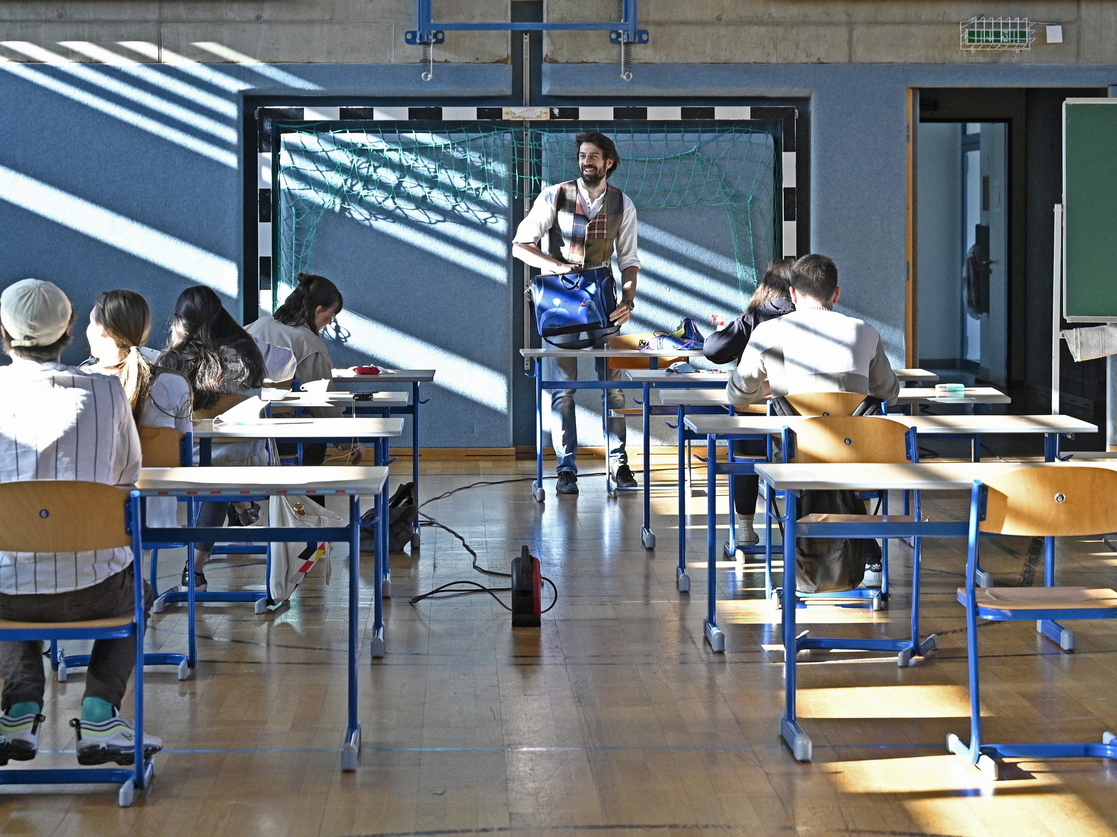 46.000 Maturanten stehen in den Startlöchern für die schriftliche Reifeprüfung.