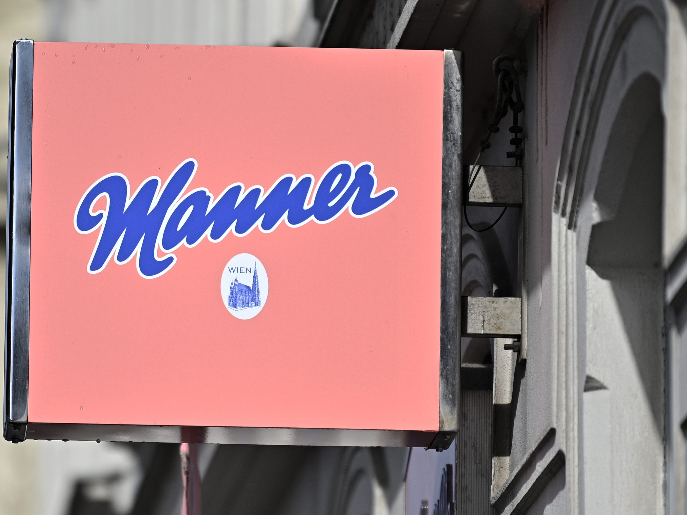 Manner sagt HV am 24. Mai ab - Bilanz-Prüfstelle stellte Fehler fest.