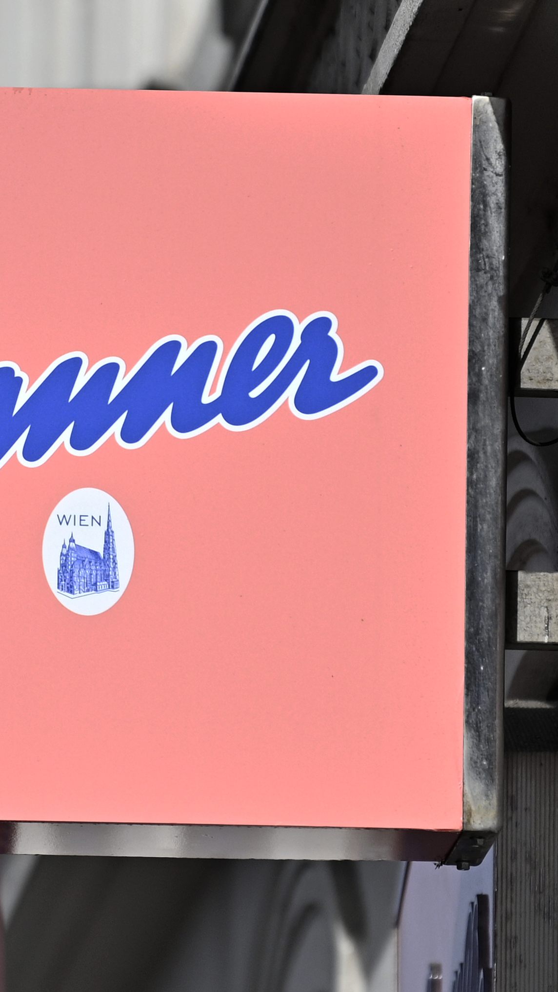 Manner sagt HV am 24. Mai ab - Bilanz-Prüfstelle stellte Fehler fest.