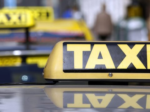 Schlägerei bei Wiener Taxi-Standplatz - Verdächtiger ausgeforscht. Schlägerei bei Wiener Taxi-Standplatz - Verdächtiger ausgeforscht.