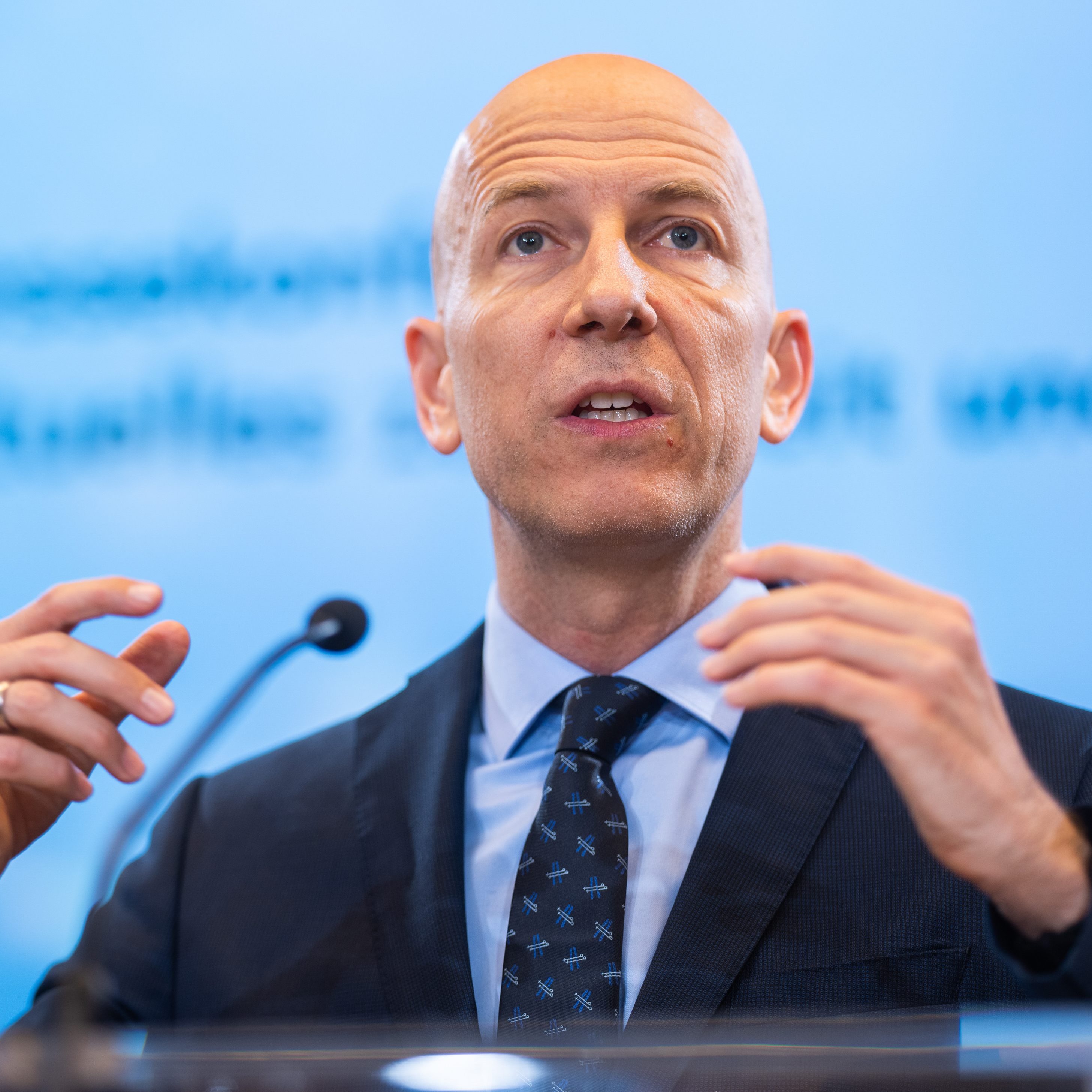 Arbeitsminister Martin Kocher (ÖVP) will eine verstärte Zusammenarbeit am Arbeitsmarkt innerhalb der EU.