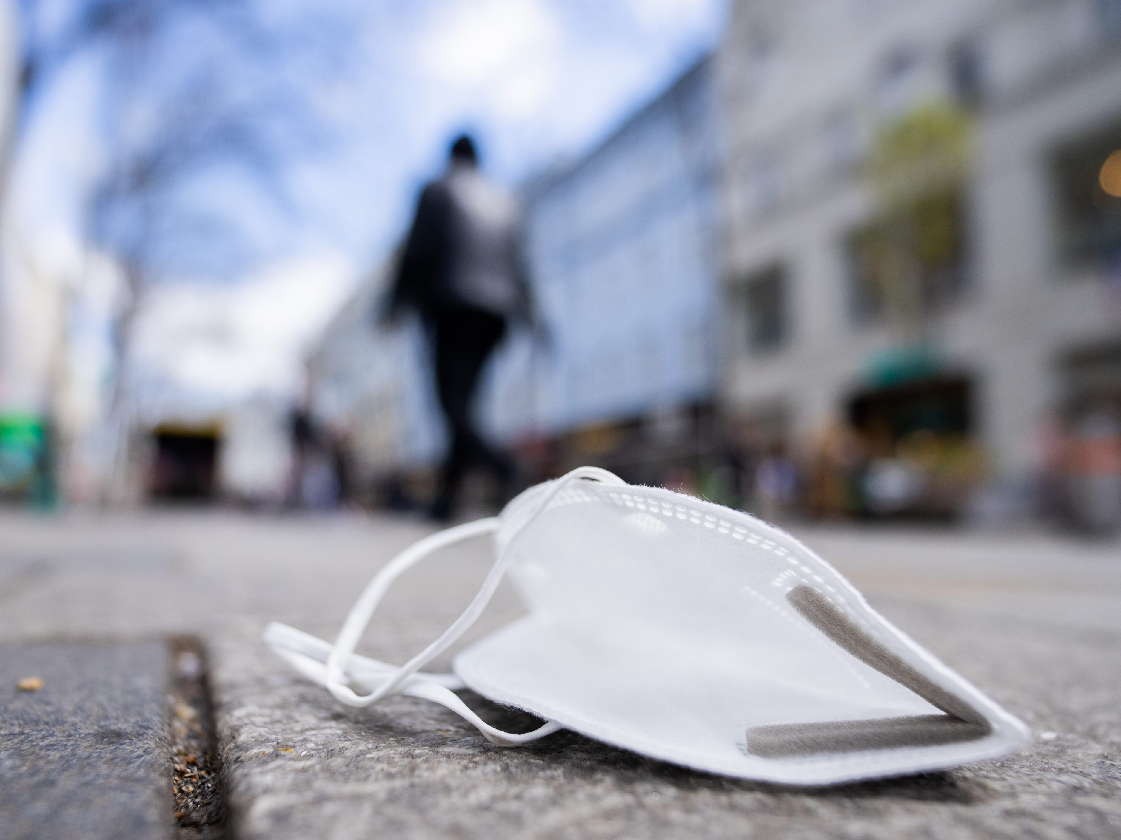 Regierungsankündigung: Öffi-Maskenpflicht wird ab Juni ausgesetzt.