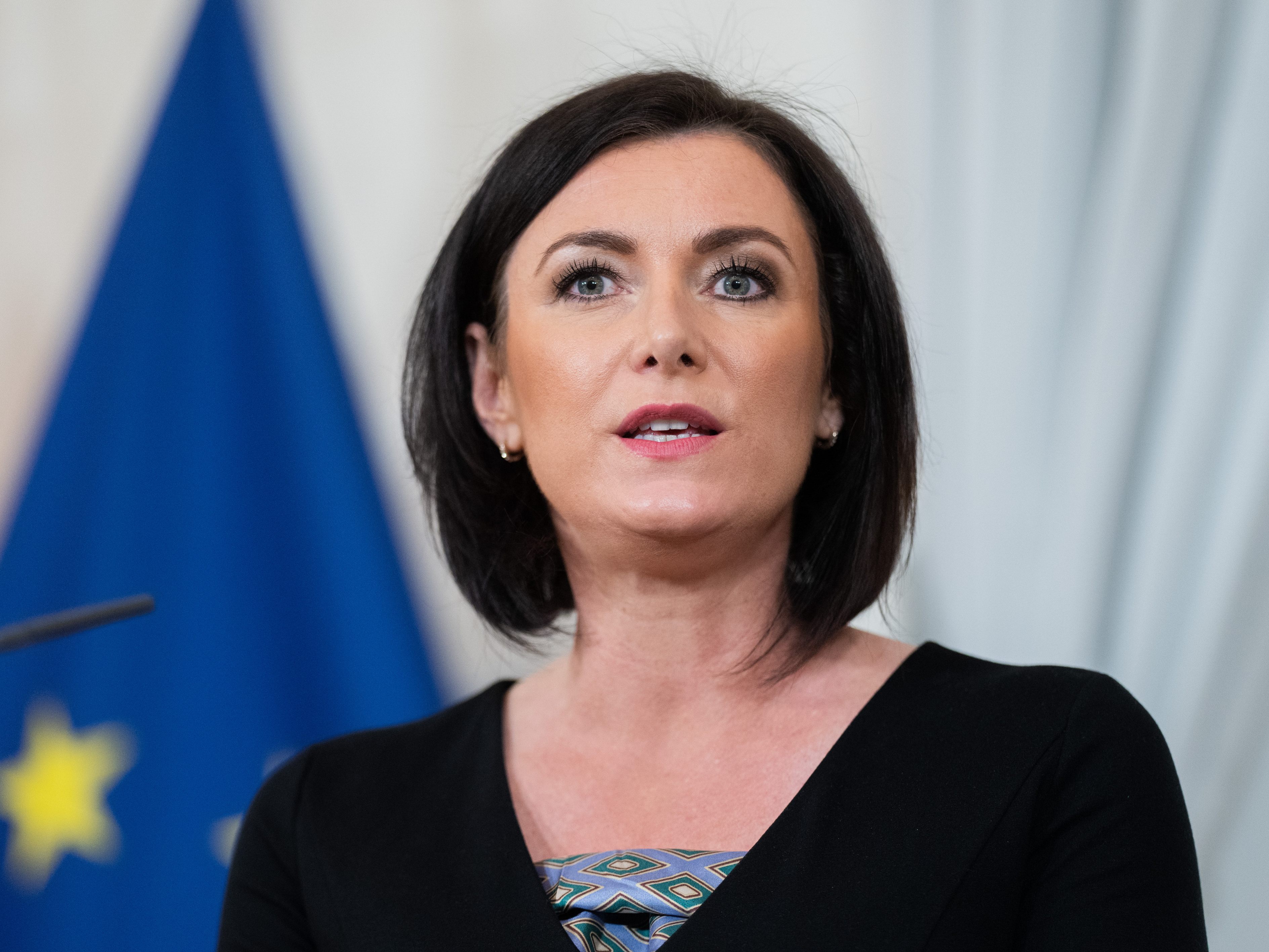 Vor den Eingang des Landwirtschaftsministeriums in Wien wurde Brot ausgekippt. Im Bild: Landwirtschaftsministerin Elisabeth Köstinger. Vor den Eingang des Landwirtschaftsministeriums in Wien wurde Brot ausgekippt. Im Bild: Landwirtschaftsministerin Elisabeth Köstinger.
