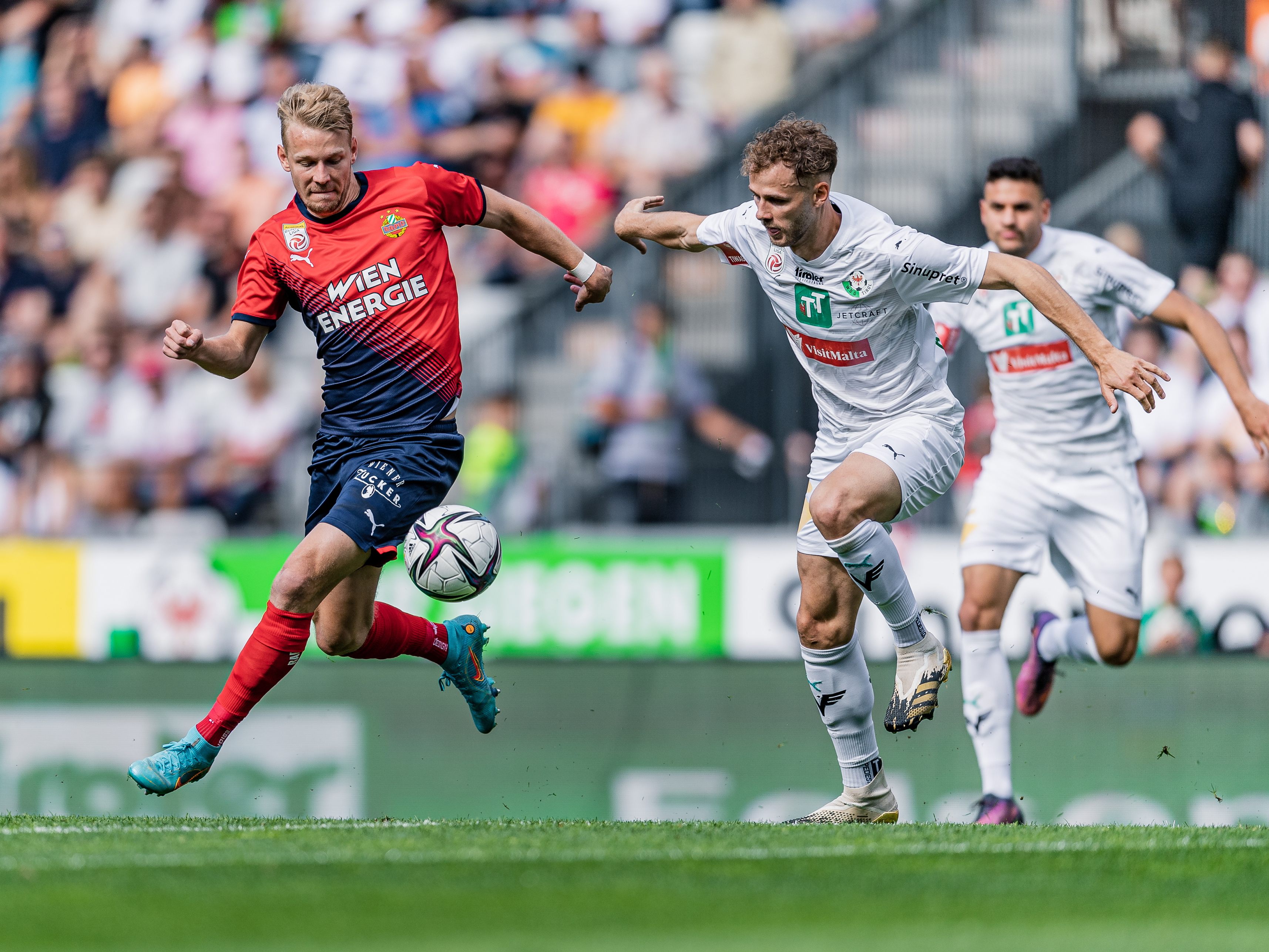 Rapid gewann das Play-off-Final-Hinspiel bei WSG Tirol mit 2:1.