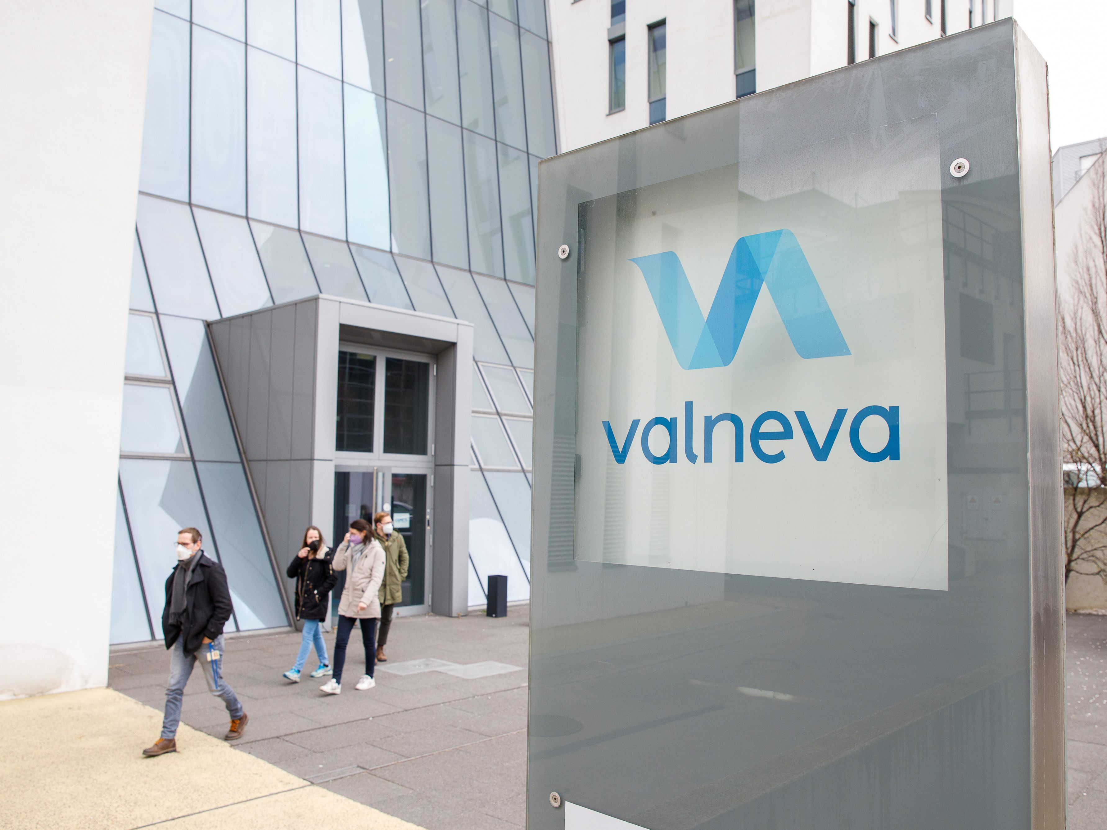 Die EMA prüft die Zulassung des Corona-Impfstoffs des Pharmakonzerns Valneva. Die EMA prüft die Zulassung des Corona-Impfstoffs des Pharmakonzerns Valneva.