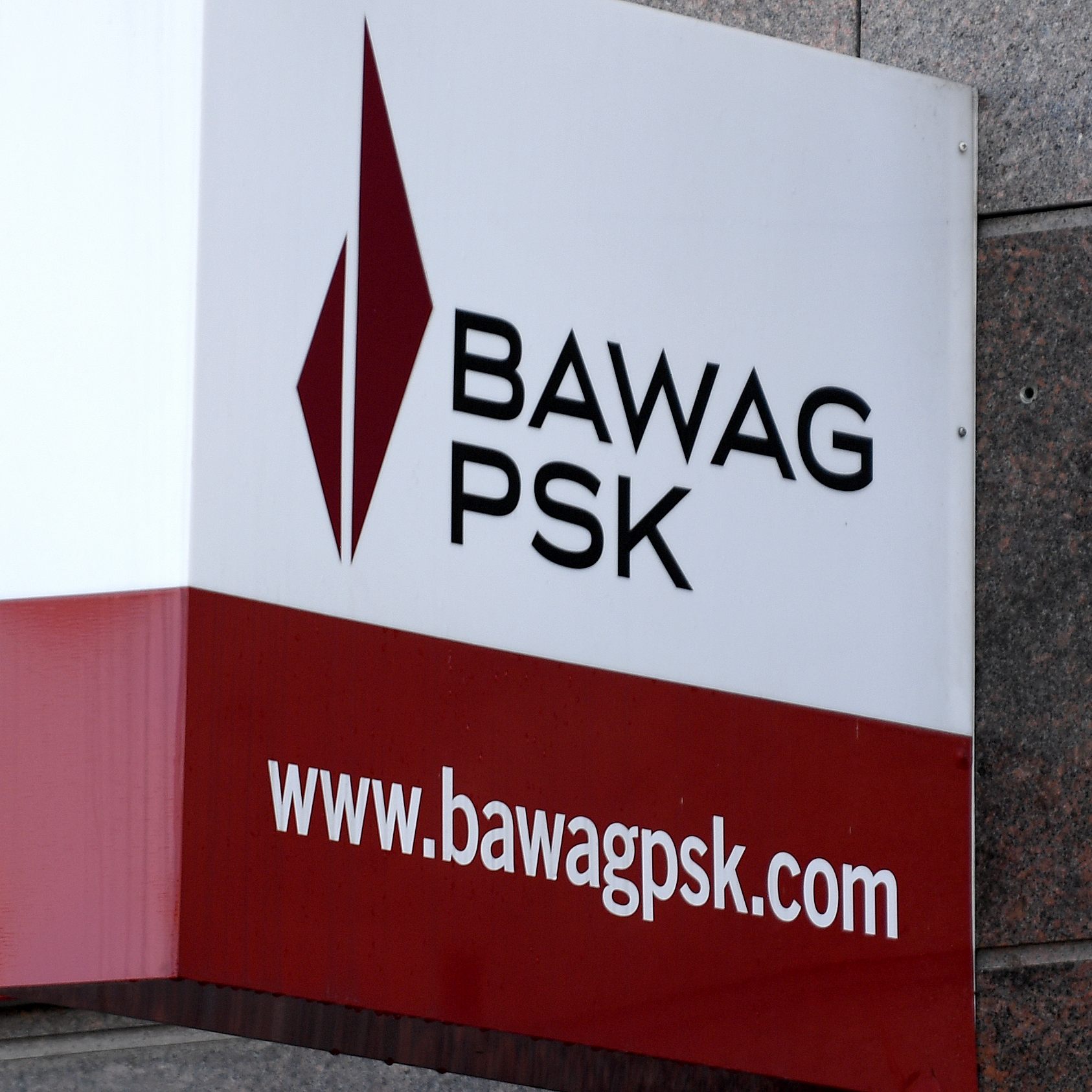 Bankkunden erhielten Schreiben, dass ihr Konto eingestellt wird - die AK erhält zahlreiche Beschwerden zur BAWAG