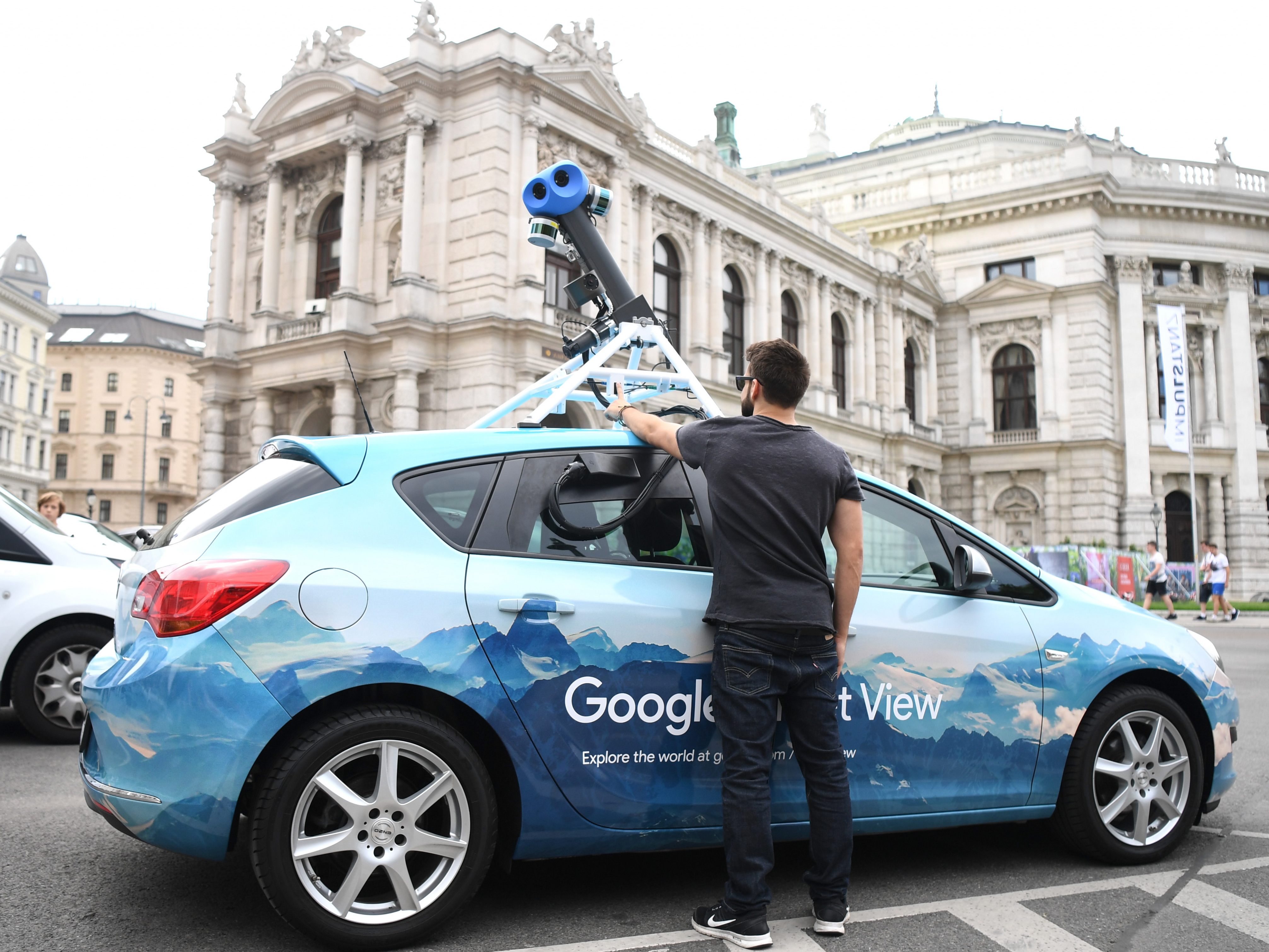 Ein Google-Street-View-Fahrzeug in Wien. Ein Google-Street-View-Fahrzeug in Wien.