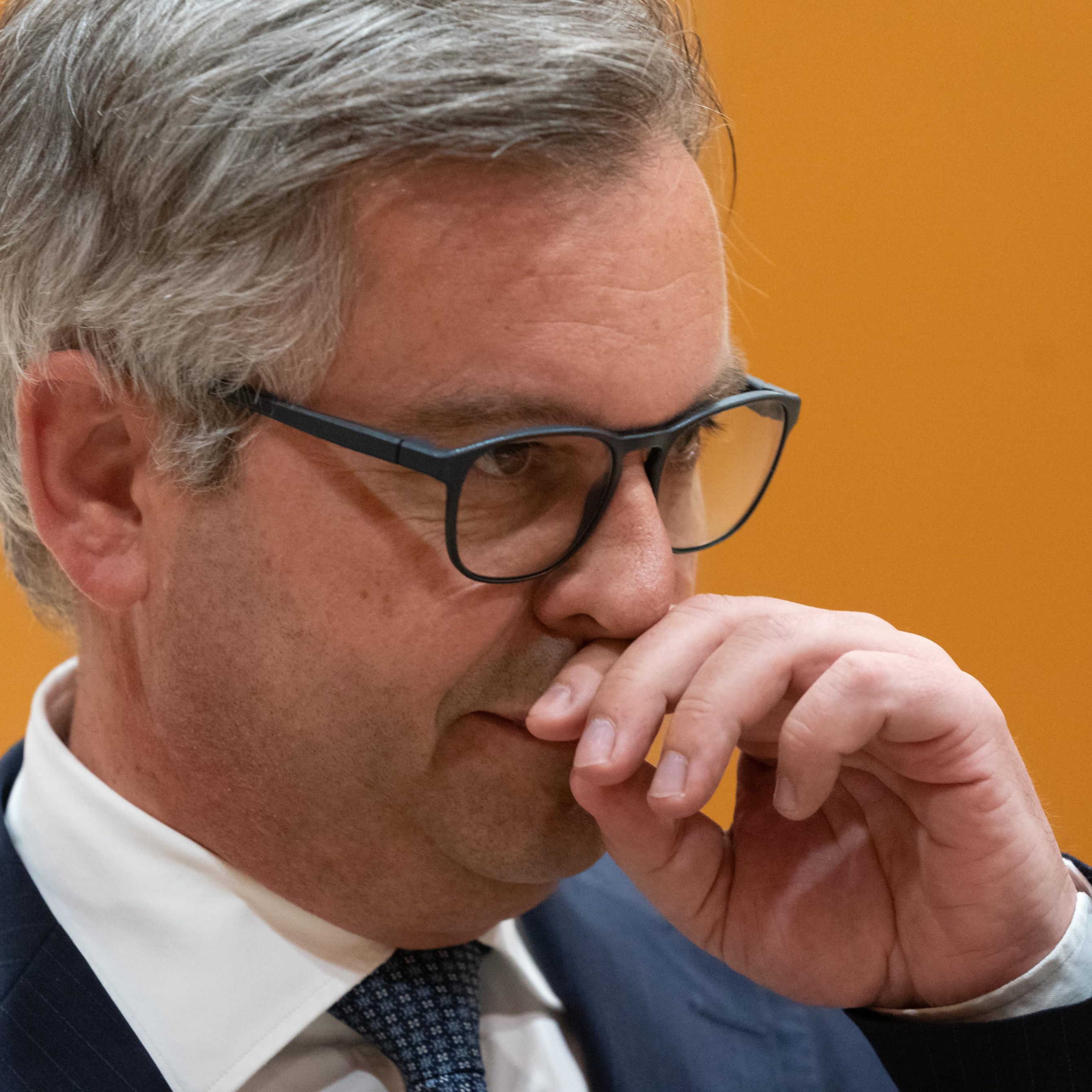 Finanzminister Magnus Brunner (ÖVP) rechnet mit bis zu einer Milliarde Euro Aufallhaftung aufgrund des Ukraine-Krieges.