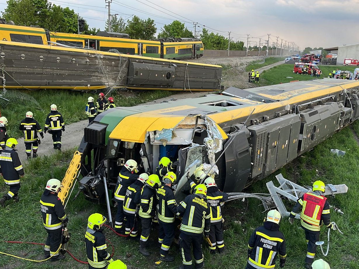 Zugsunglück im Bezirk Baden forderte ein Todesopfer.