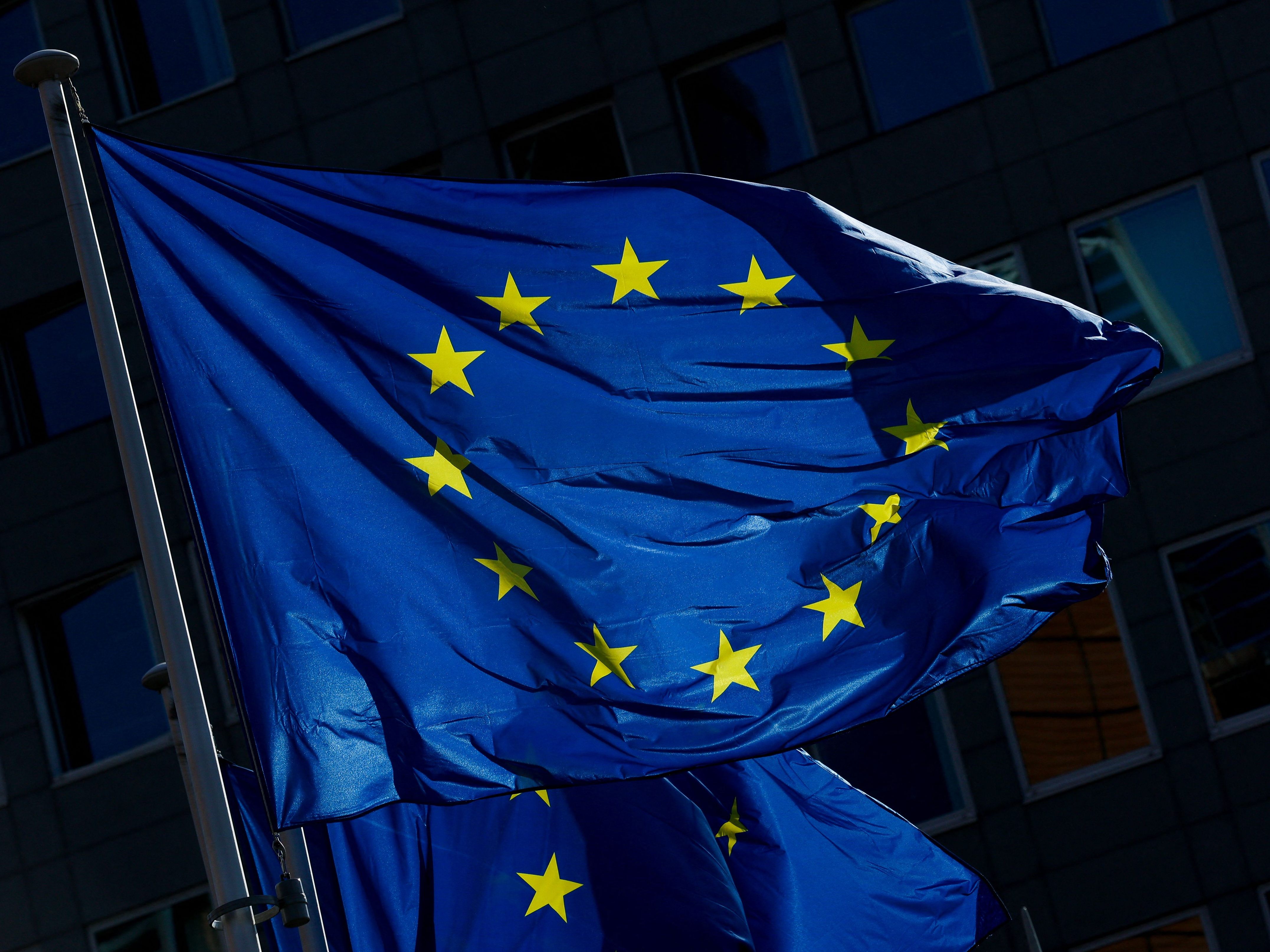 Die EU-Kommission überlegt einen staatlichen Deckel gegen die Preiserhöhung von Gas. Die EU-Kommission überlegt einen staatlichen Deckel gegen die Preiserhöhung von Gas.