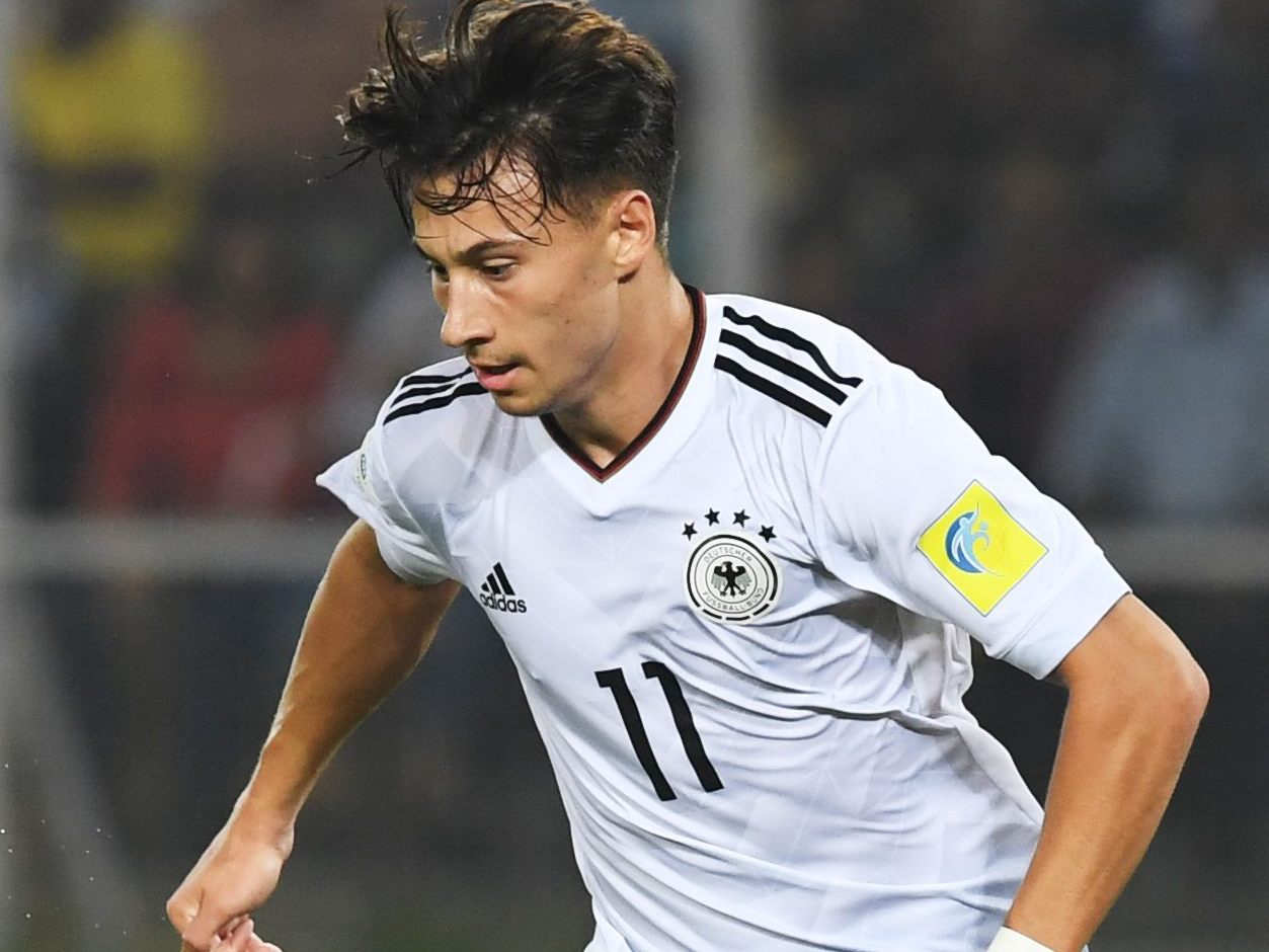 Kühn wechselt von Bayern II zu Rapid Wien. Kühn wechselt von Bayern II zu Rapid Wien.