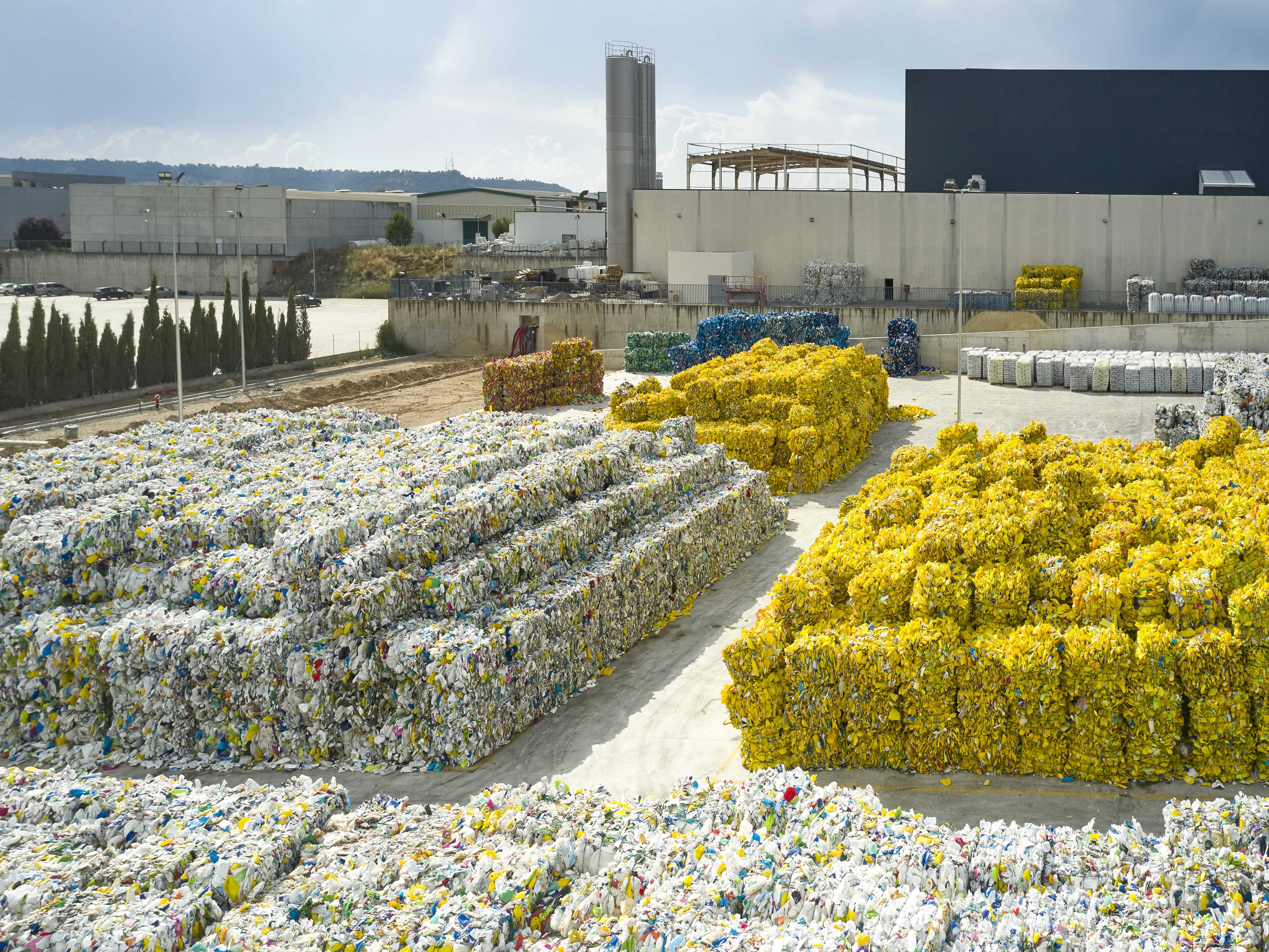 Das recycelte HDPE (rHDPE) aus den zwei spanischen Werken der ALPLA Group verursacht im Vergleich zu Neuware bis zu 88 Prozent weniger CO2-Äquivalent.