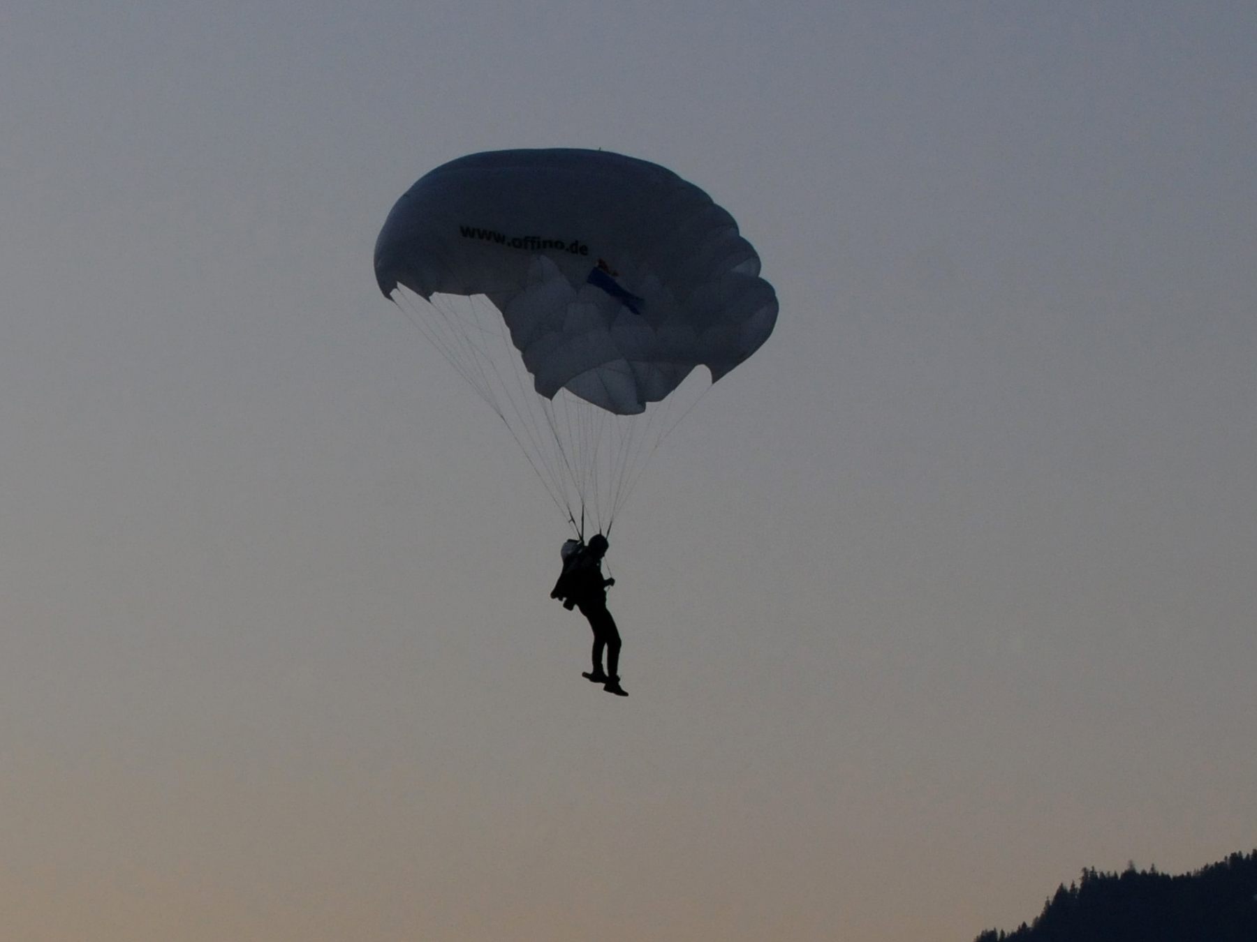 Ein vermeintlcher Paragleiterabsturz sorgte in Weiler für eine Suchaktion. Ein vermeintlcher Paragleiterabsturz sorgte in Weiler für eine Suchaktion.