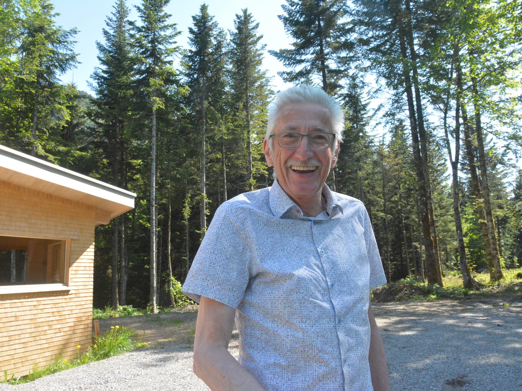 Die Eröffnung des neuen Bienenhauses in Schuttannen rückt immer näher. Obmann Werner Drexel freut sich schon sehr darauf, das neue Haus der Öffentlichkeit präsentieren zu können. Die Eröffnung des neuen Bienenhauses in Schuttannen rückt immer näher. Obmann Werner Drexel freut sich schon sehr darauf, das neue Haus der Öffentlichkeit präsentieren zu können.