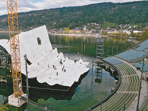 3500 ermäßigte Karten zu den Bregenzer Festspielen gibt es heuer bei der AK Vorarlberg für AK-Mitglieder und ihre Familien. 3500 ermäßigte Karten zu den Bregenzer Festspielen gibt es heuer bei der AK Vorarlberg für AK-Mitglieder und ihre Familien.