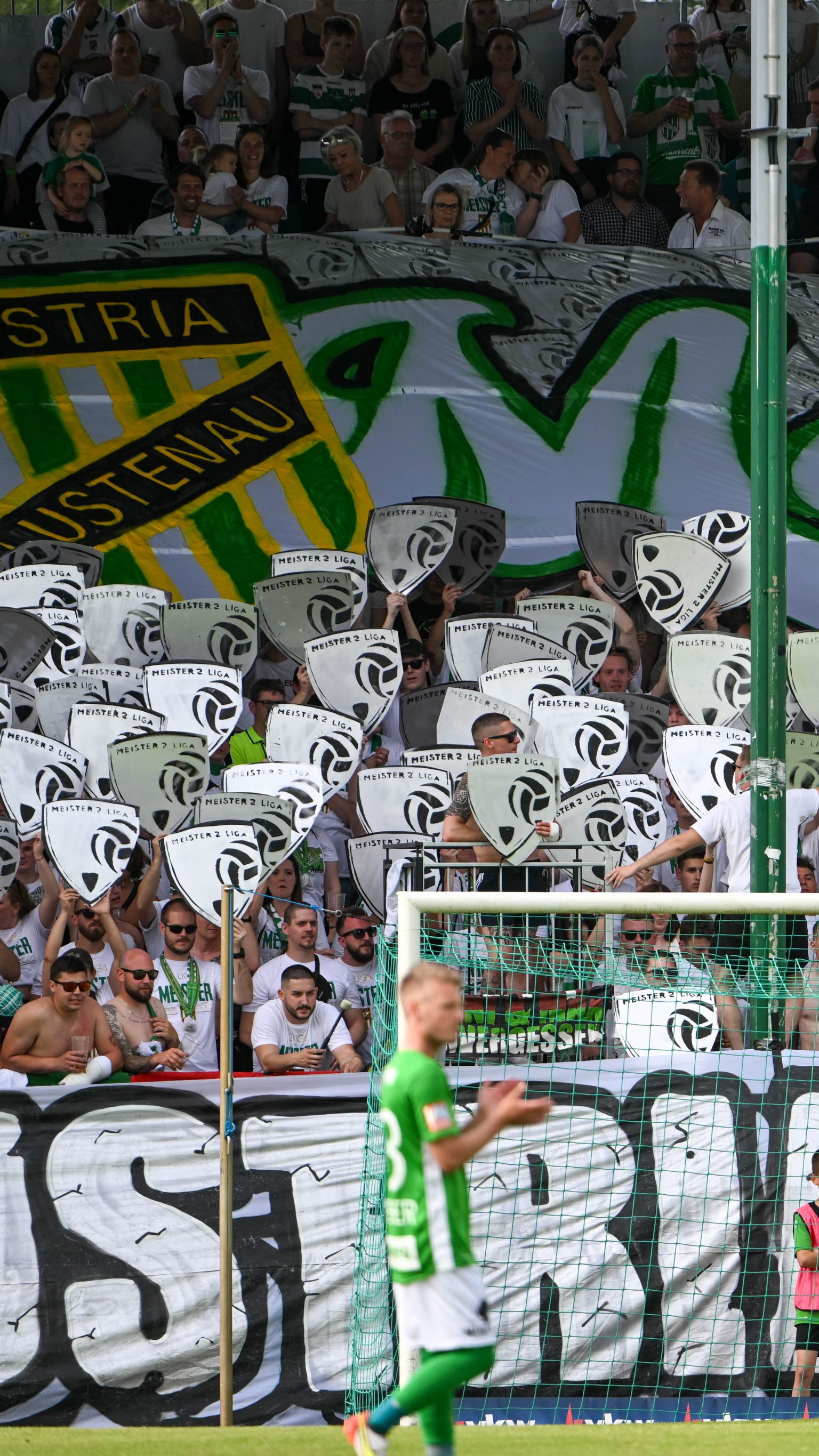 Die Fans bereiteten den Spielern eine perfekte Meisterfeier.