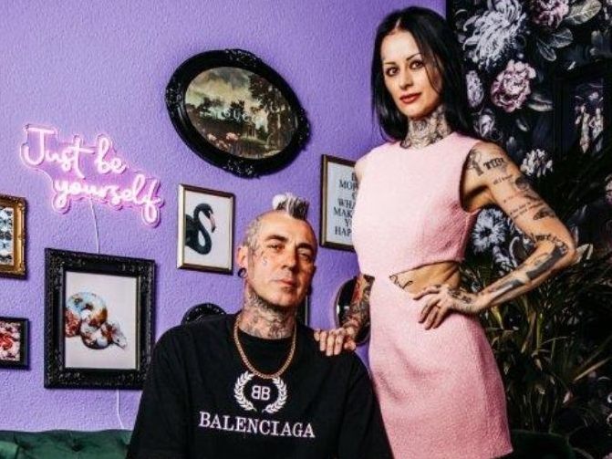 Aus Herzblut wird Herzenswunsch Tattoo: Kristina und Mike zugast im Klubhaus. Aus Herzblut wird Herzenswunsch Tattoo: Kristina und Mike zugast im Klubhaus.