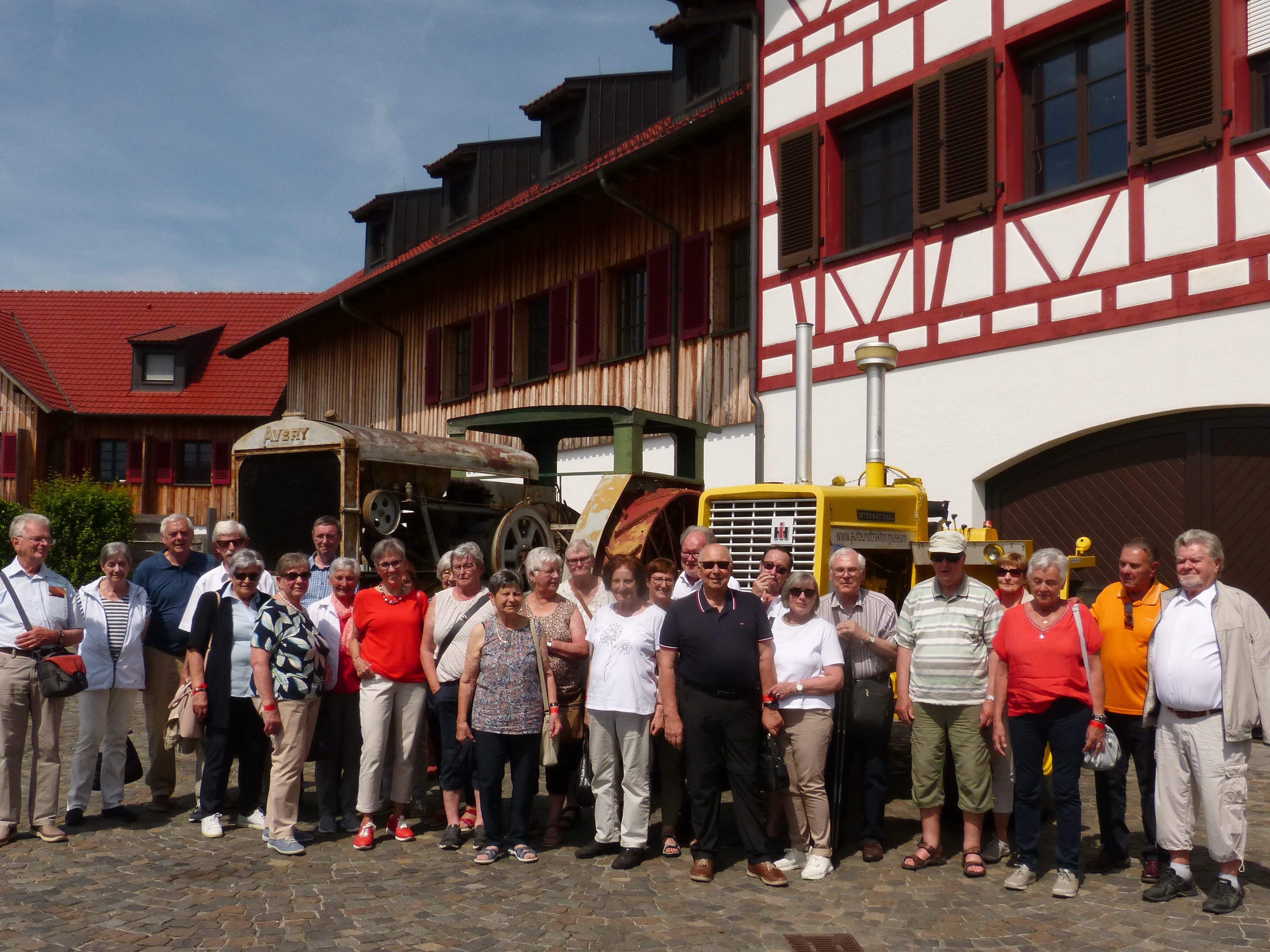 Ein Teil der Götzner Seniorinnen und Senioren Ein Teil der Götzner Seniorinnen und Senioren