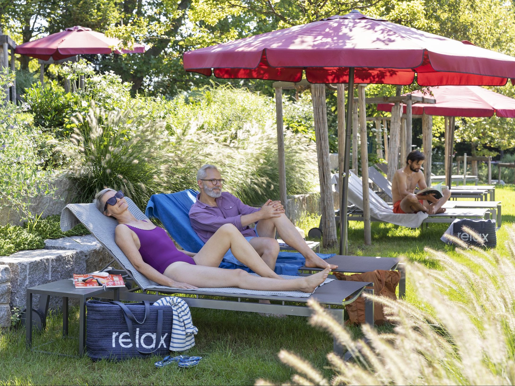 Im Sommer kann man im Schatten in der Therme Wien entspannen. Im Sommer kann man im Schatten in der Therme Wien entspannen.