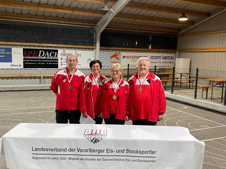 (Das Bludenz Erfolgsteam mit Erich Mathä, Inge Voltolini, Jürgen Juriatti und Beate Mathä)