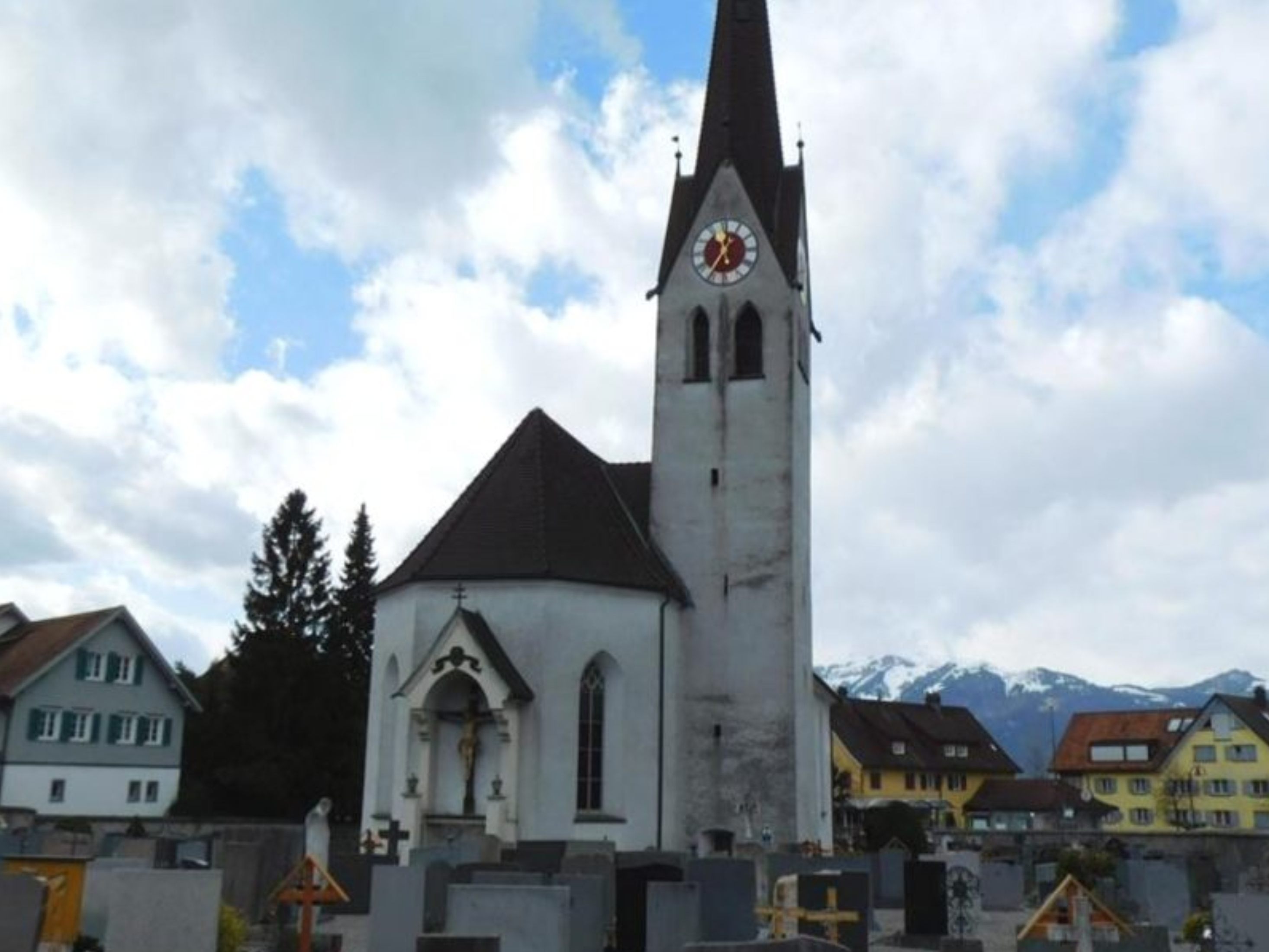 An der Alten Kirche läuft derzeit die dritte Sanierungsetappe An der Alten Kirche läuft derzeit die dritte Sanierungsetappe