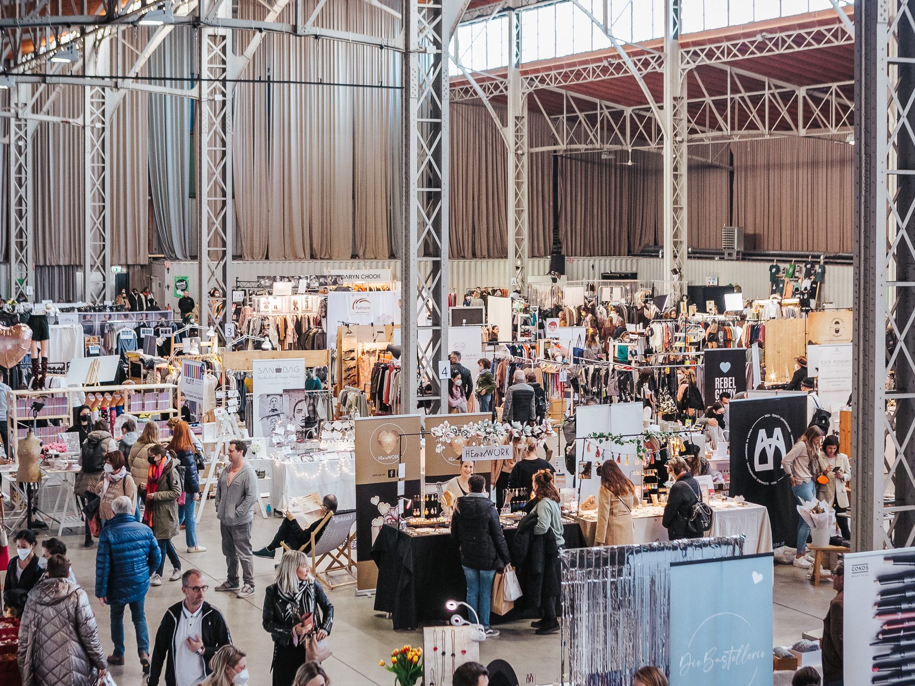Beim Edelstoff-Sommermarkt in der Wiener Marx Halle gibt es vieles zu entdecken Beim Edelstoff-Sommermarkt in der Wiener Marx Halle gibt es vieles zu entdecken