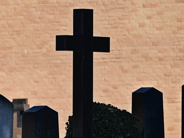 Corona-Pandemie: Viele Todesfälle wegen Überlastung der Gesundheitssysteme Corona-Pandemie: Viele Todesfälle wegen Überlastung der Gesundheitssysteme