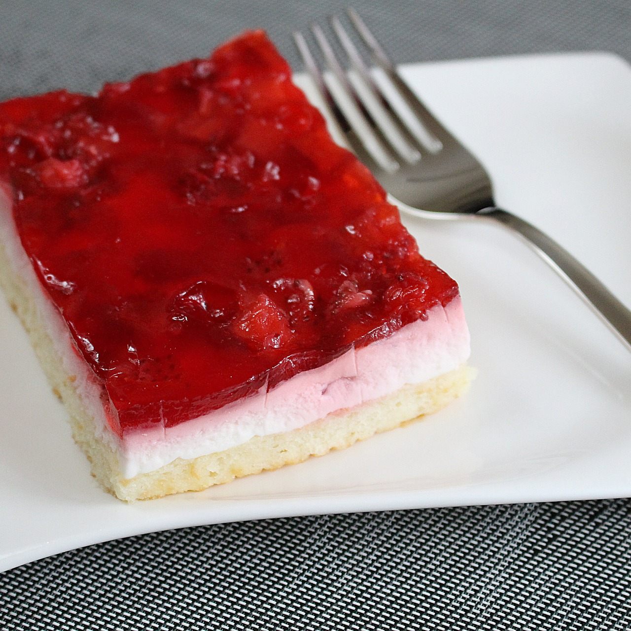 Cremeschnitten-Fertigprodukte aus Supermärkten: Fünf von acht bestanden im AK-Test