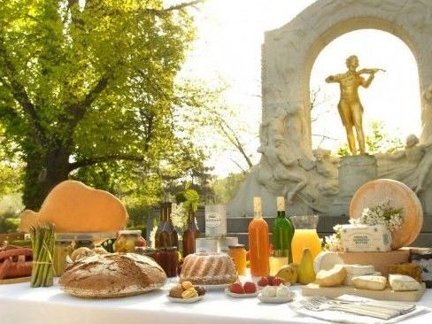 Das Genuss-Festival 2022 lockt mit zahlreichen Schmankerln in den Wiener Stadtpark Das Genuss-Festival 2022 lockt mit zahlreichen Schmankerln in den Wiener Stadtpark