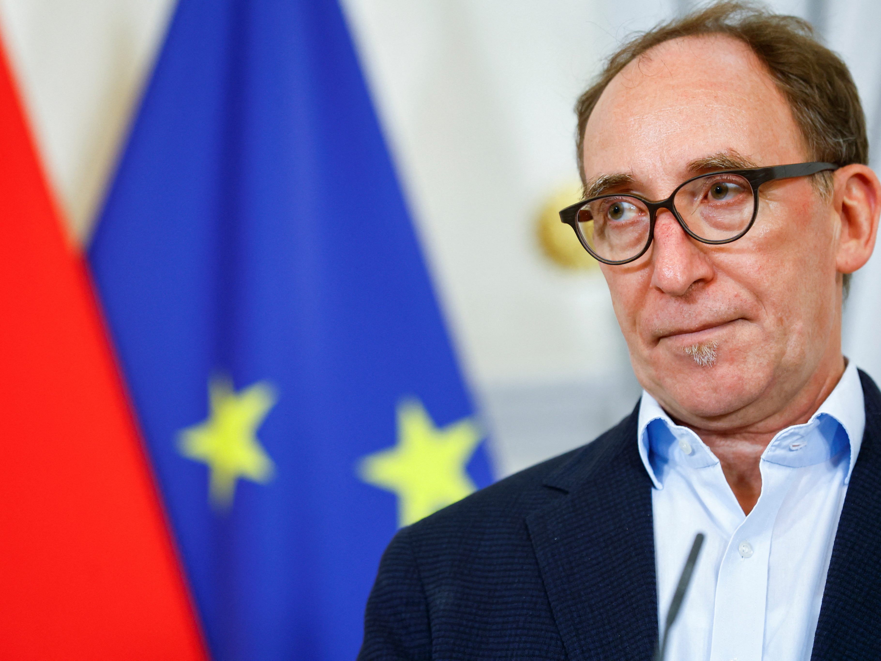 Trotz steigender Corona-Fallzahlen sind keine neuen Maßnahmen geplant. Trotz steigender Corona-Fallzahlen sind keine neuen Maßnahmen geplant.