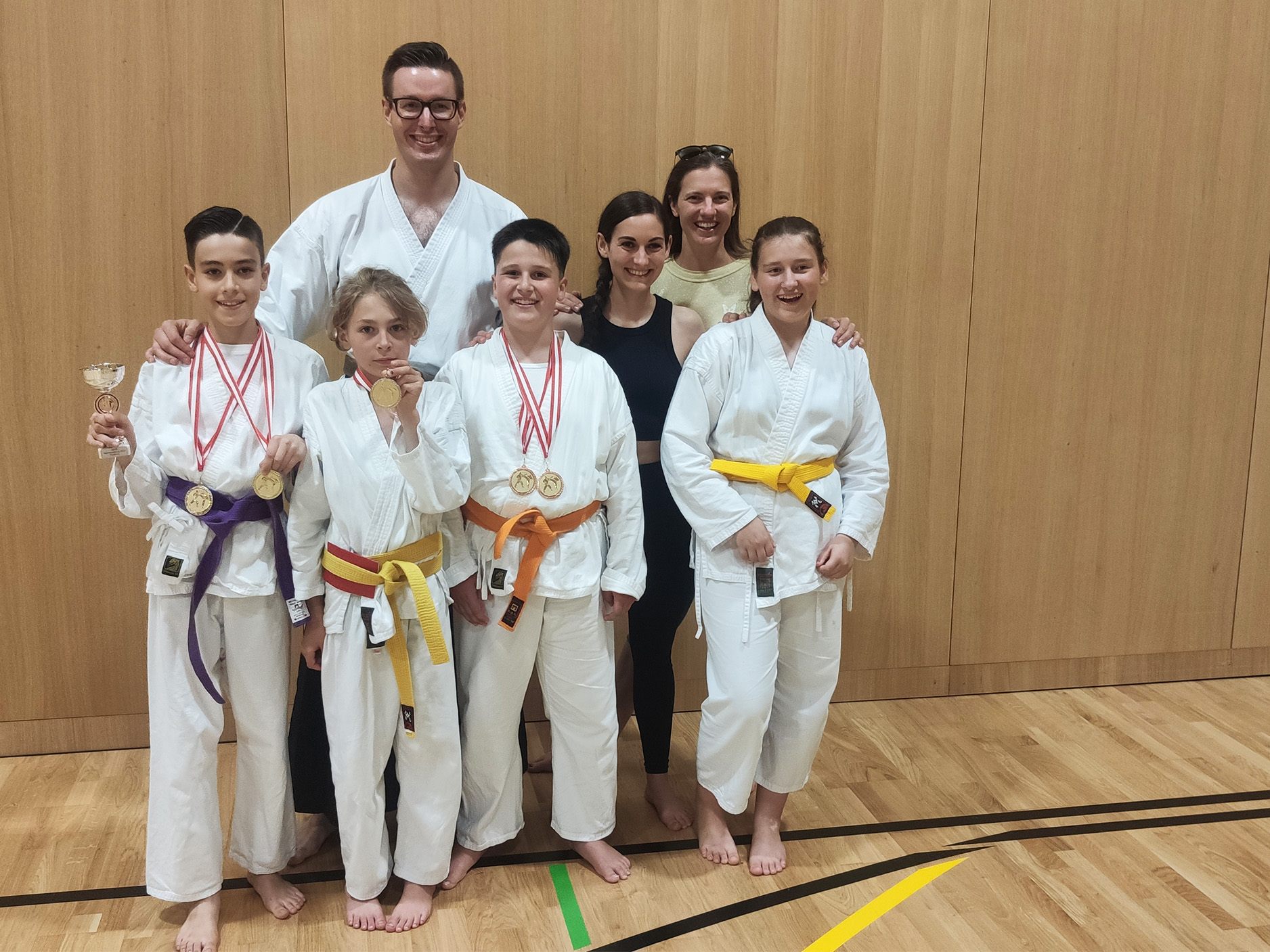 Bludenzer Karatekas jubeln über zahlreiche Medaillen