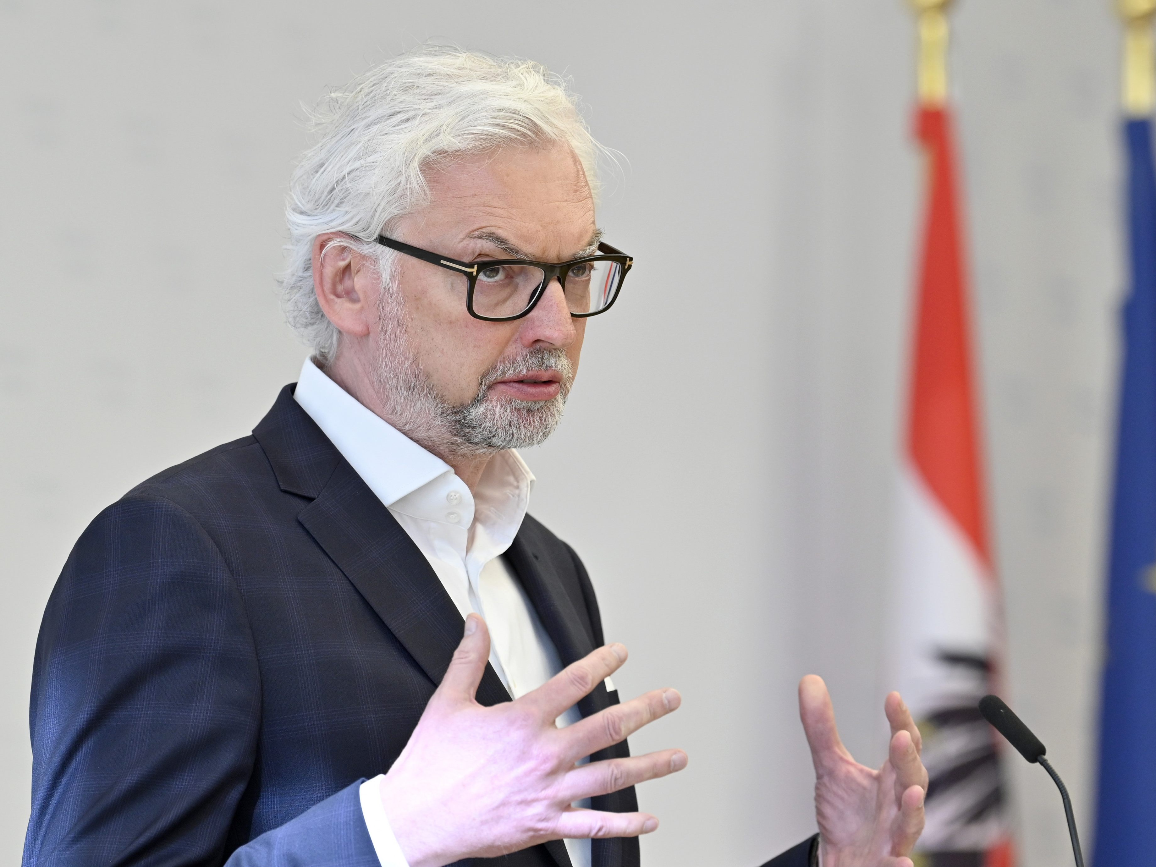 Laut Verbund-Chef Michael Strugl sollen 28 Mrd. bis 2030 in erneuerbare Energien investiert werden. Laut Verbund-Chef Michael Strugl sollen 28 Mrd. bis 2030 in erneuerbare Energien investiert werden.