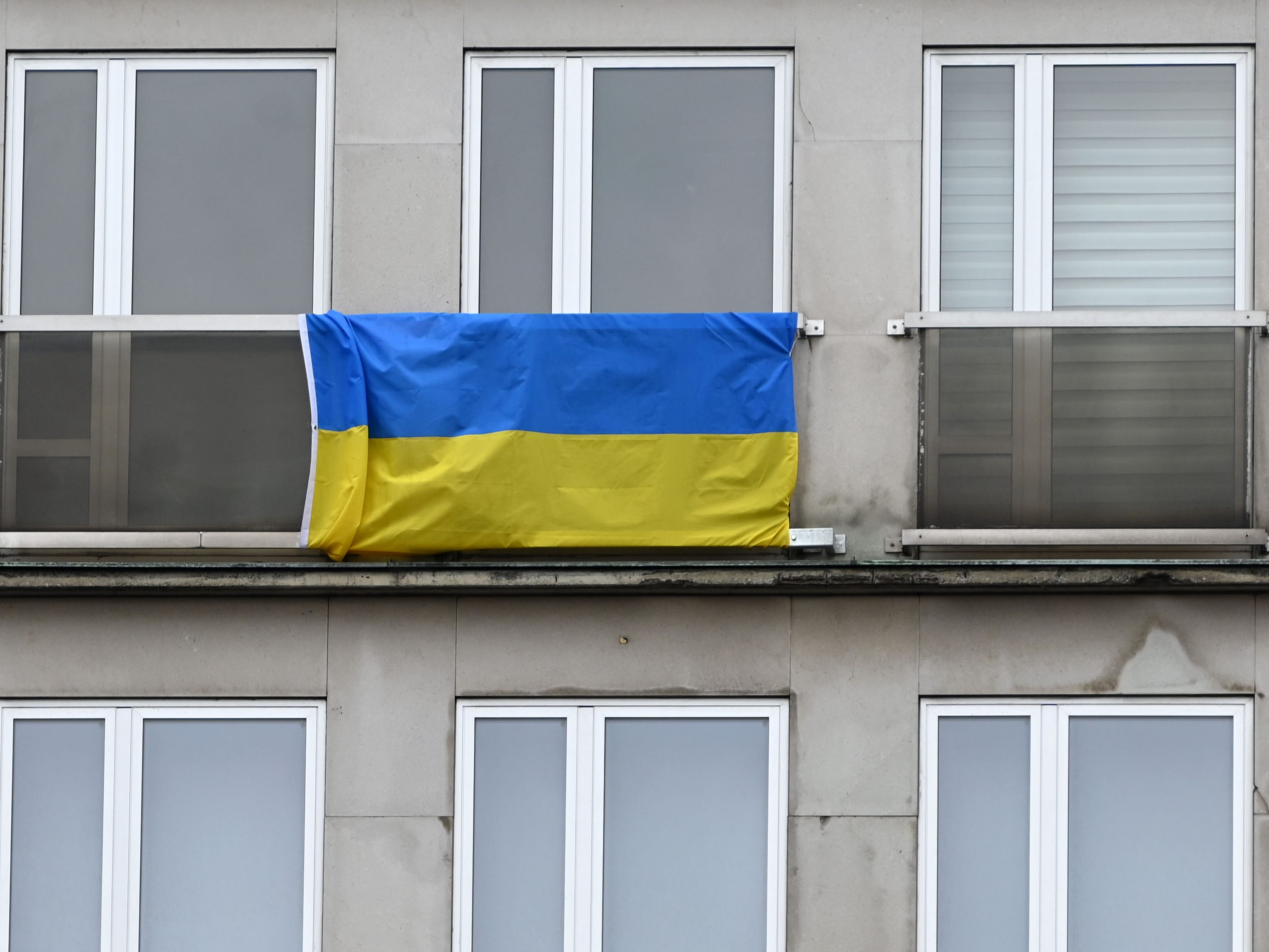 Laut einer Umfrage sieht die Mehrheit der Menschen in Europa Russland für den Angriffskrieg als verantwortlich. Laut einer Umfrage sieht die Mehrheit der Menschen in Europa Russland für den Angriffskrieg als verantwortlich.