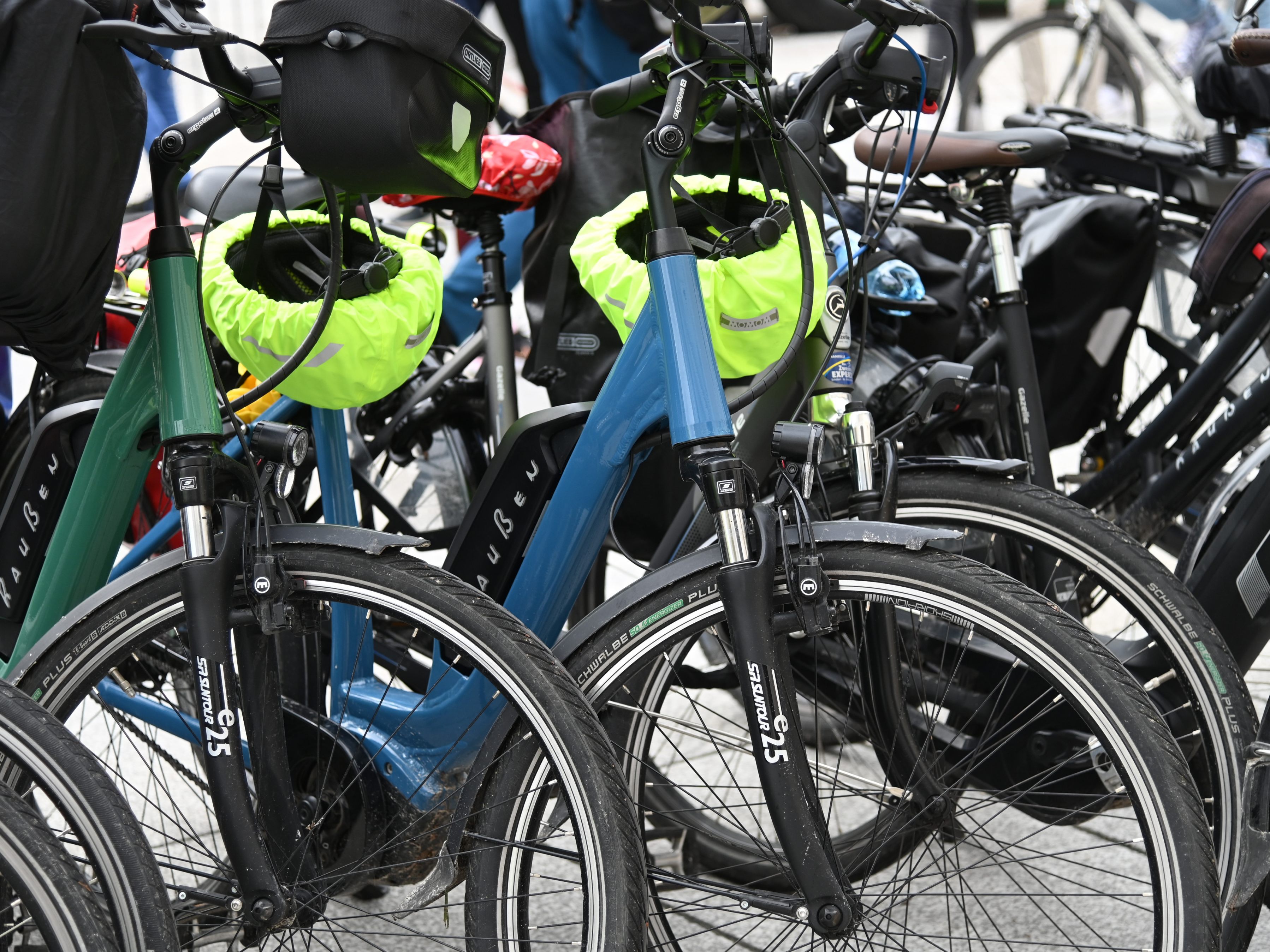 Ein E-Bike-Fahrer aus Österreich verunglückte in der Schweiz. Ein E-Bike-Fahrer aus Österreich verunglückte in der Schweiz.