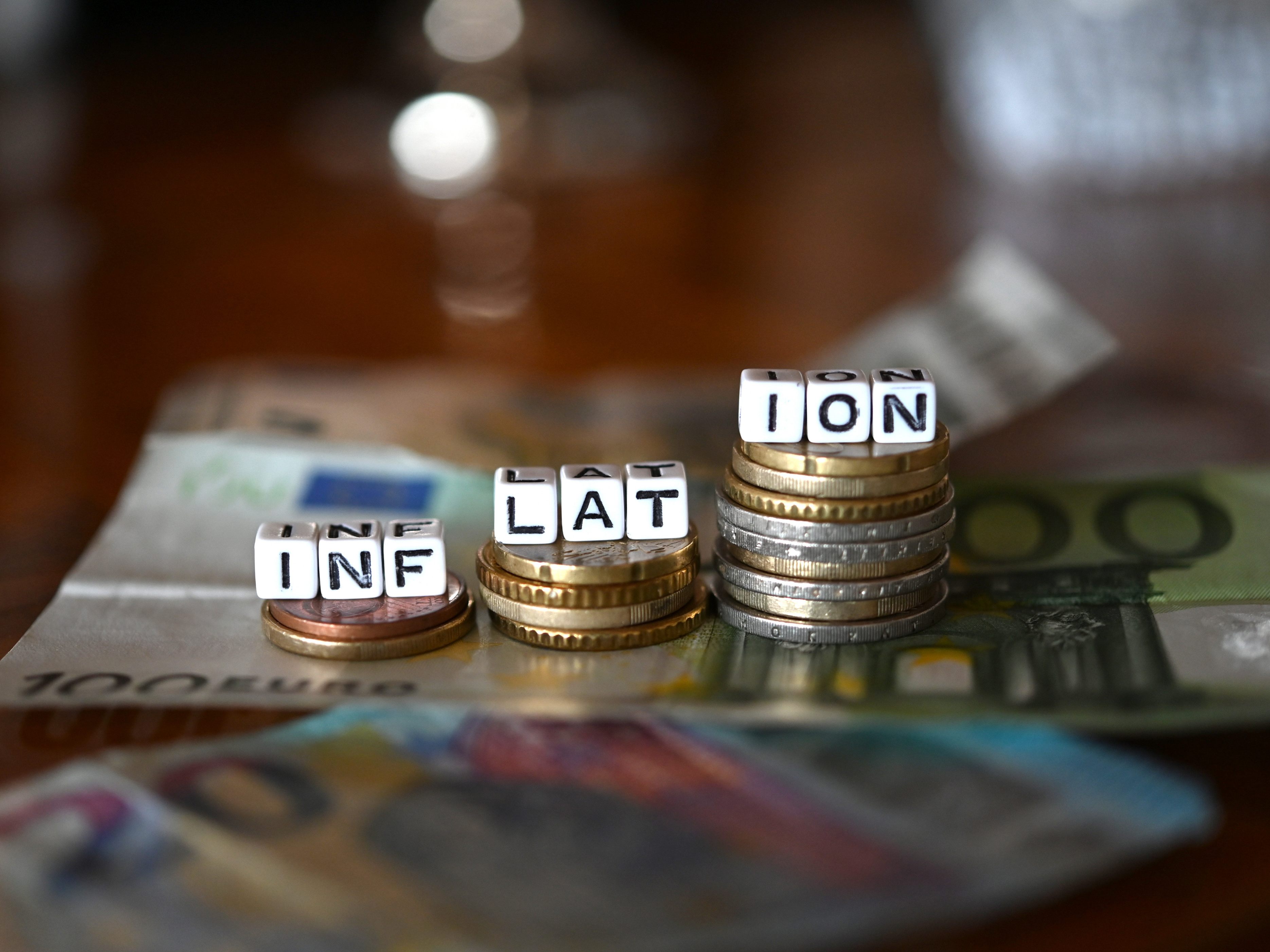 Die Energiepakete 1 und 2 waren vier Mrd. Euro schwer.