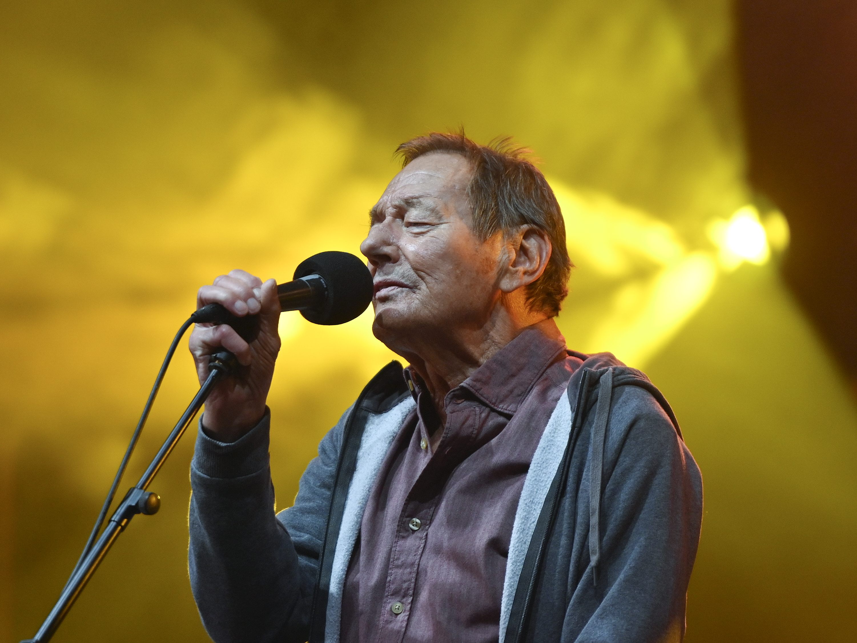 Konzerte von Wolfgang Ambros, Wanda und Zucchero in der Wiener Stadthalle sorgen am Wochenende für Staus in Wien. Konzerte von Wolfgang Ambros, Wanda und Zucchero in der Wiener Stadthalle sorgen am Wochenende für Staus in Wien.